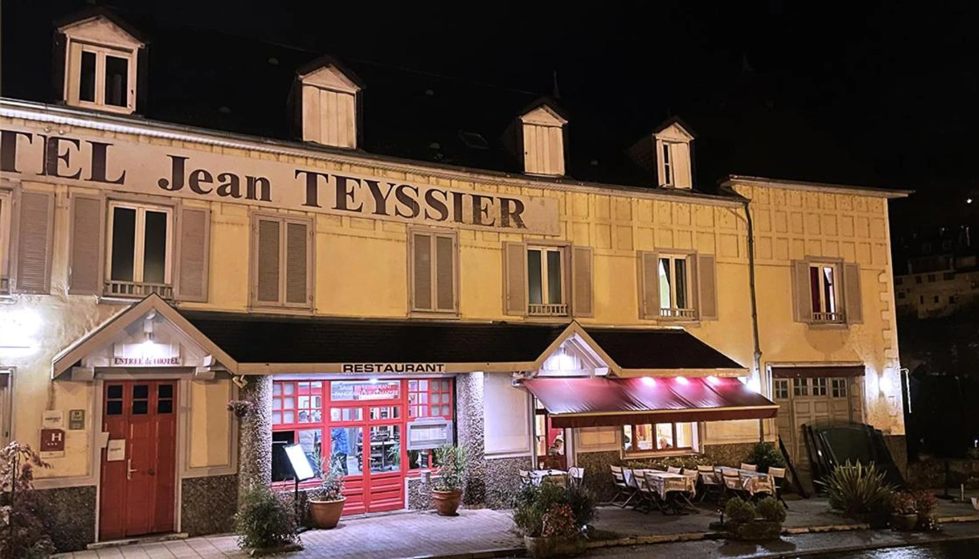 Salle de séminaire à Logis Hôtel Teyssier - Organiser un événement professionnel à Uzerche