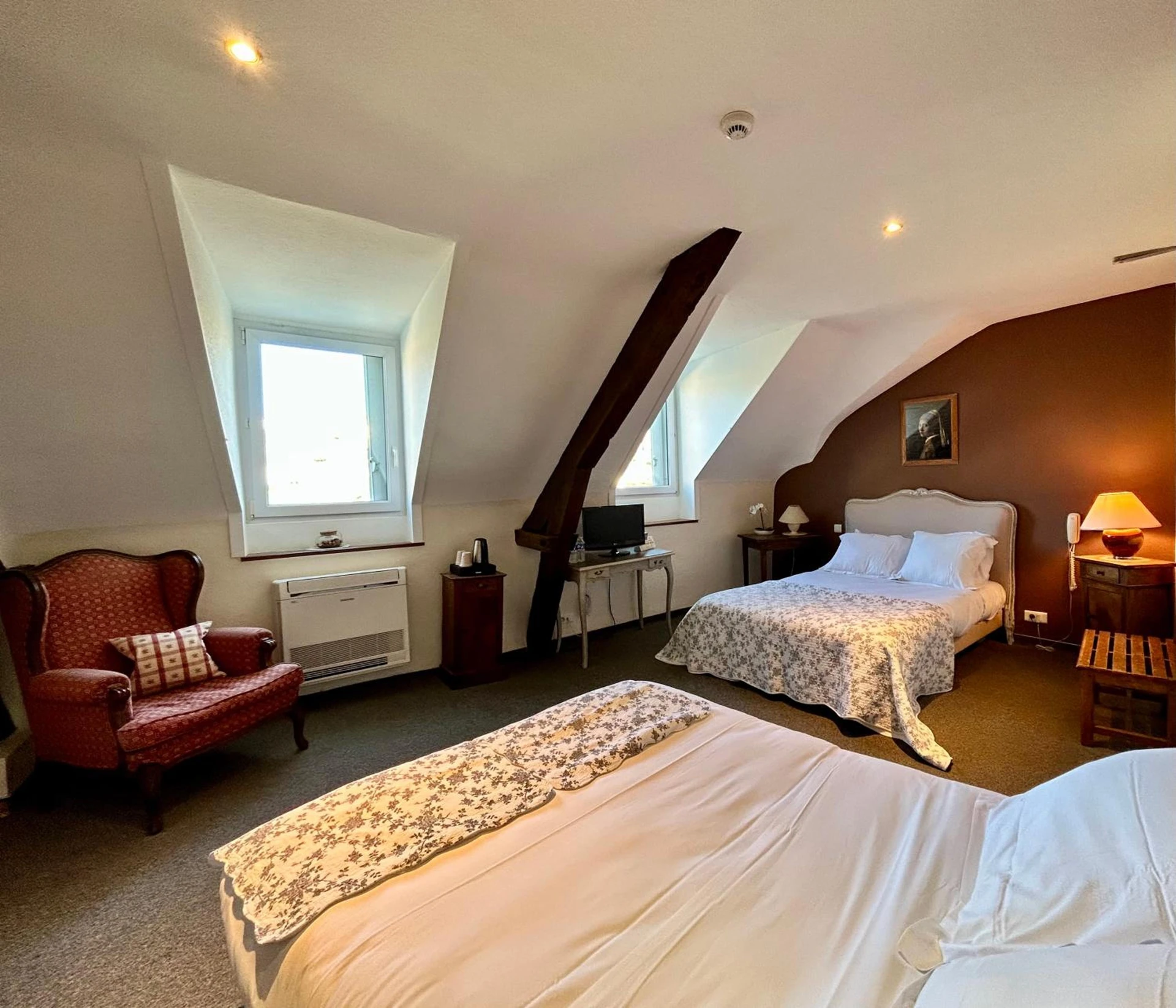 Magnifique chambre pour un séminaire d'entreprise à Logis Hôtel Teyssier - Uzerche