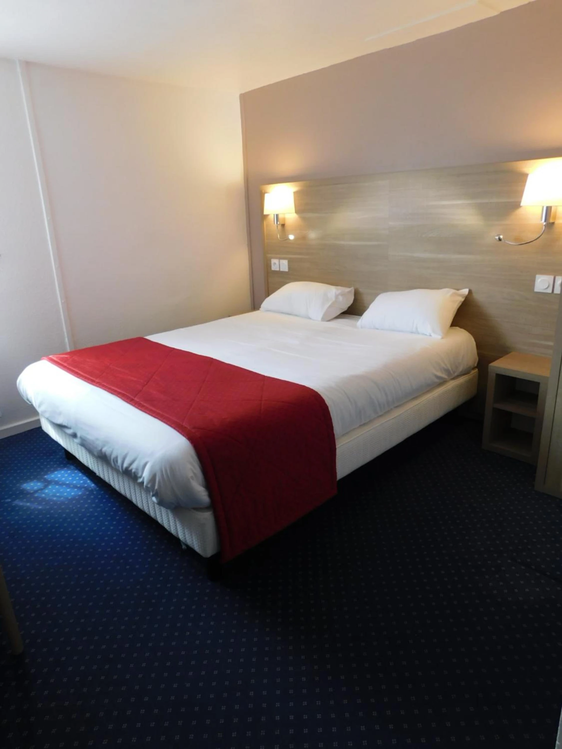 Chambre disponible pour un séminaire d'entreprise à The Originals City, Hôtel Ambacia, Tours Sud - Saint-Avertin