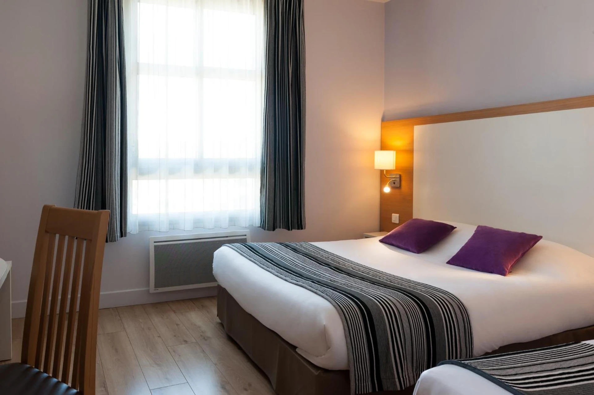 Chambre disponible pour un séminaire d'entreprise à The Originals City, Hôtel Continental, Poitiers - Poitiers