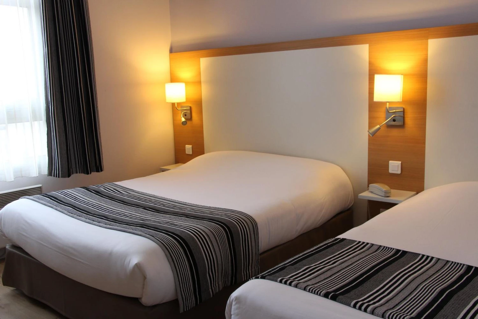 Chambre disponible pour un séminaire d'entreprise à The Originals City, Hôtel Continental, Poitiers - Poitiers