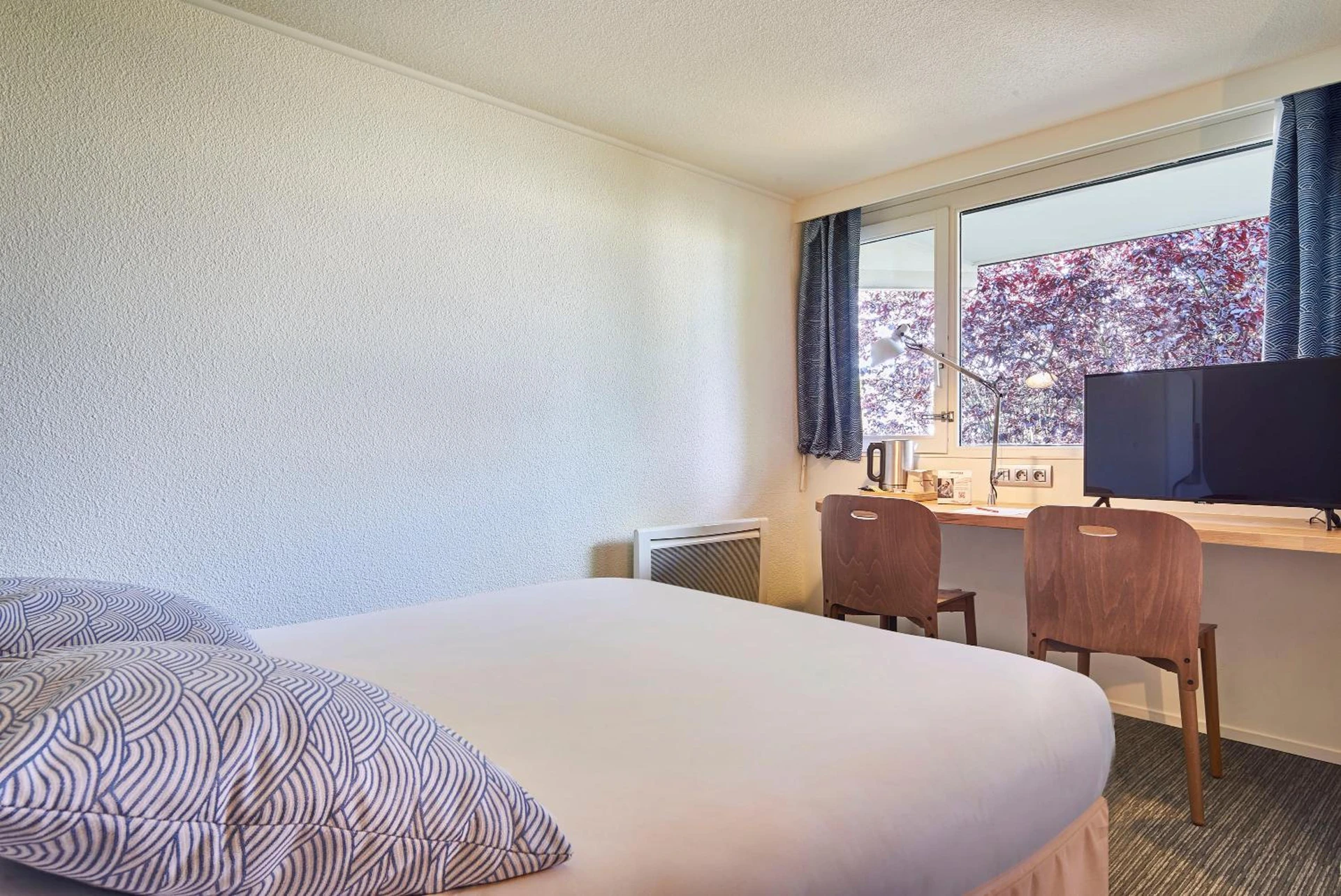 Chambre disponible pour un séminaire d'entreprise à The Originals City Hôtel La Verrière-Yvelines - La Verrière