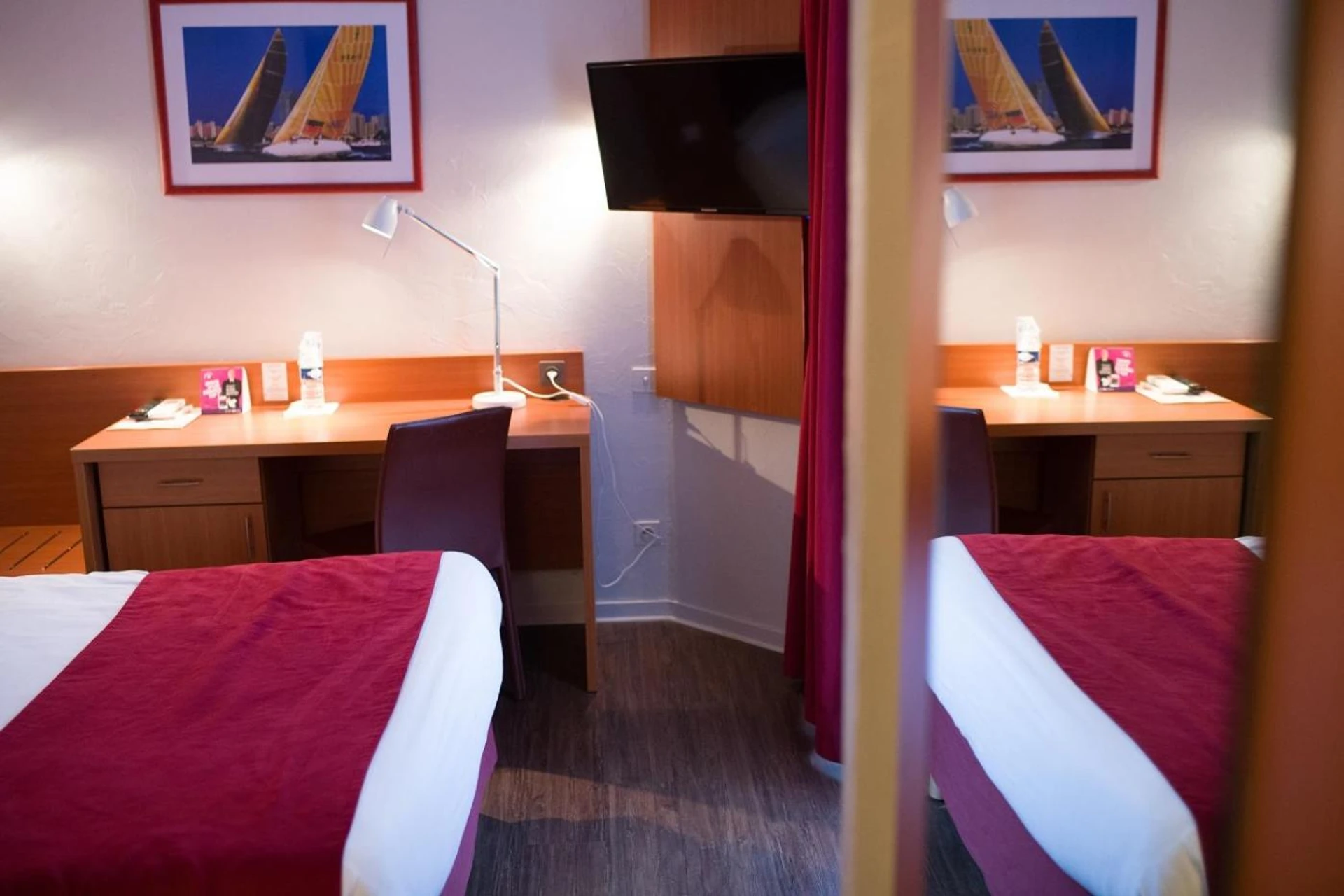Chambre disponible pour un séminaire d'entreprise à The Originals City, Hôtel Le Sextant, Toulouse Sud - Labège