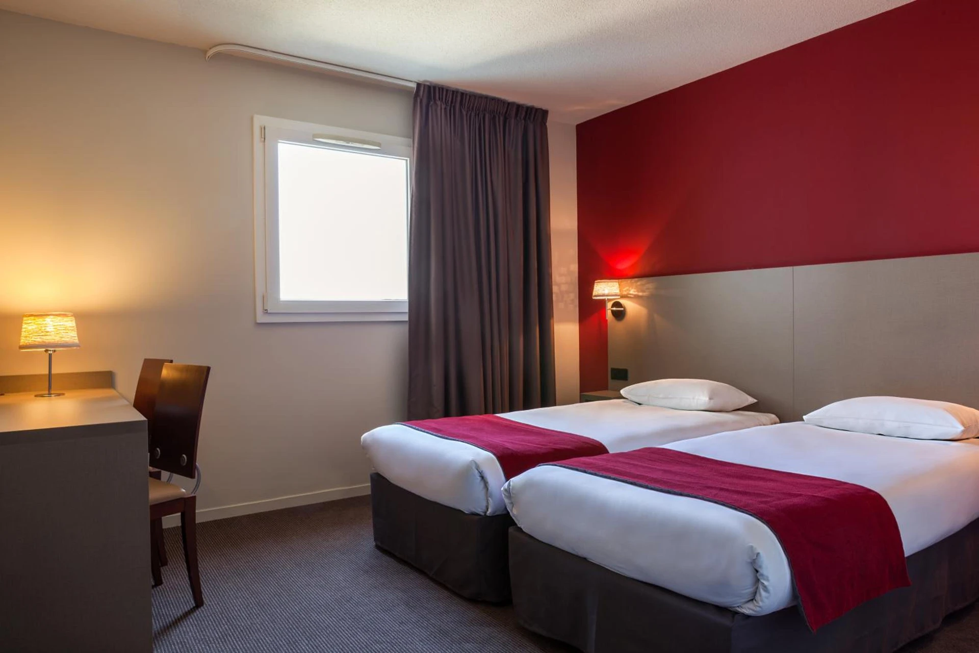 Chambre disponible pour un séminaire d'entreprise à The Originals City, Hôtel Les Bruyères, Dax Nord - Castets
