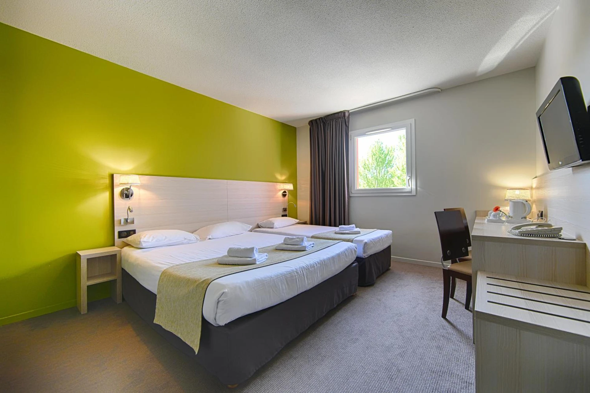 Chambre disponible pour un séminaire d'entreprise à The Originals City, Hôtel Les Bruyères, Dax Nord - Castets