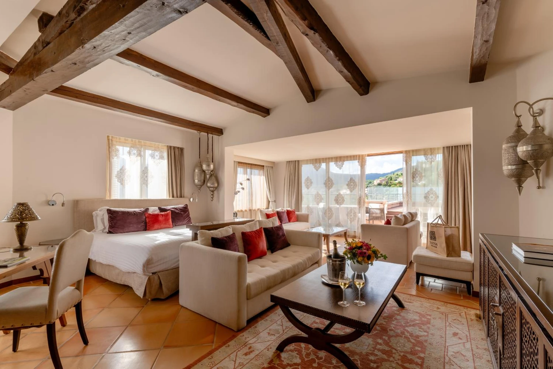 Chambre disponible pour un séminaire d'entreprise à Tiara Yaktsa Côte d’Azur - Théoule-sur-Mer