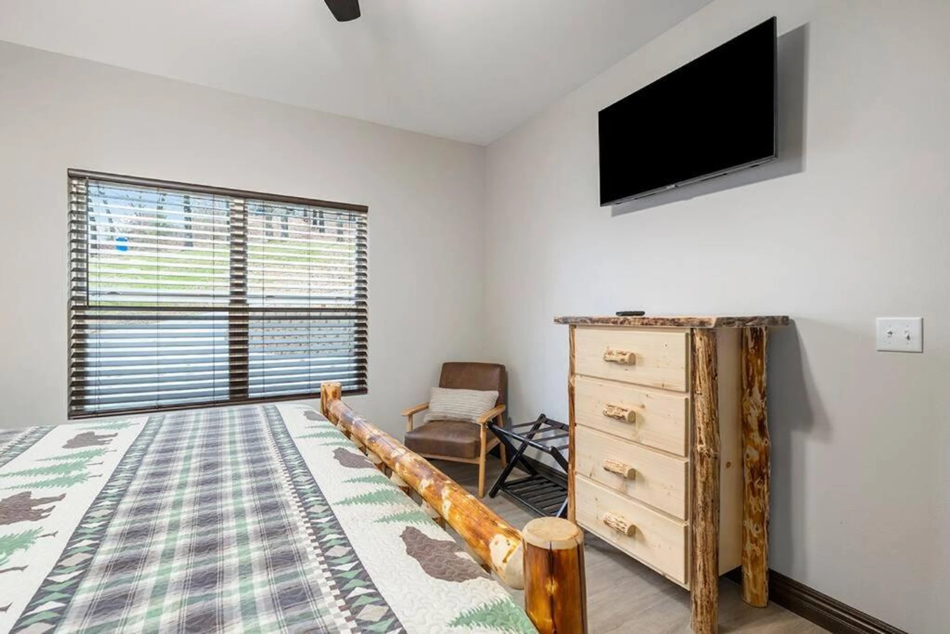Chambre disponible pour un séminaire d'entreprise à Rock and Timber Lodge - Branson