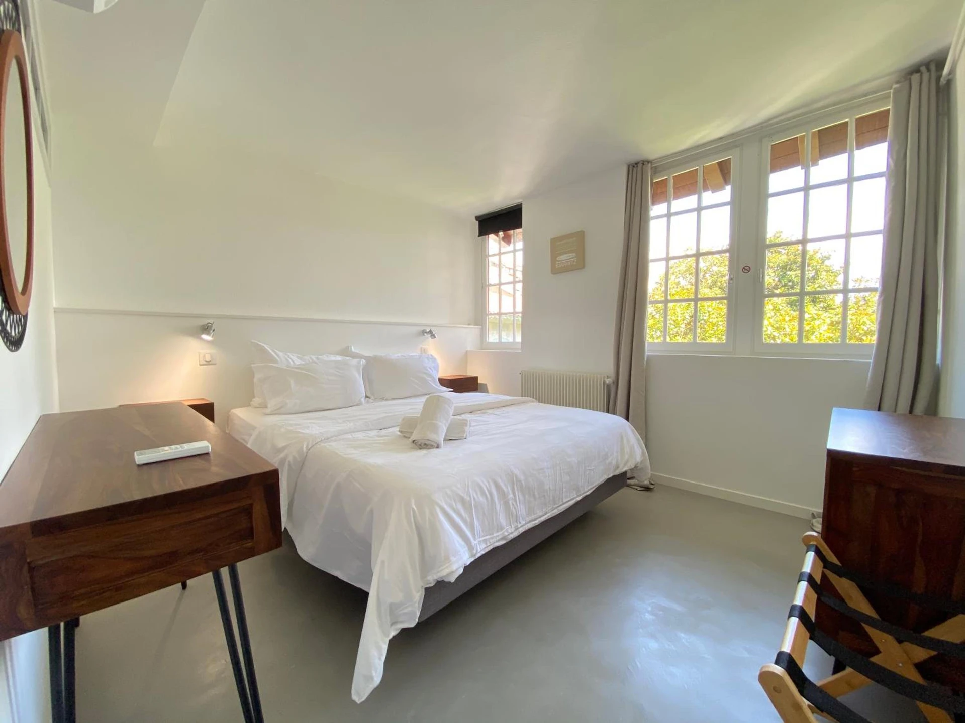 Chambre disponible pour un séminaire d'entreprise à Boutique Hôtel Un Appart en Ville - Bayonne