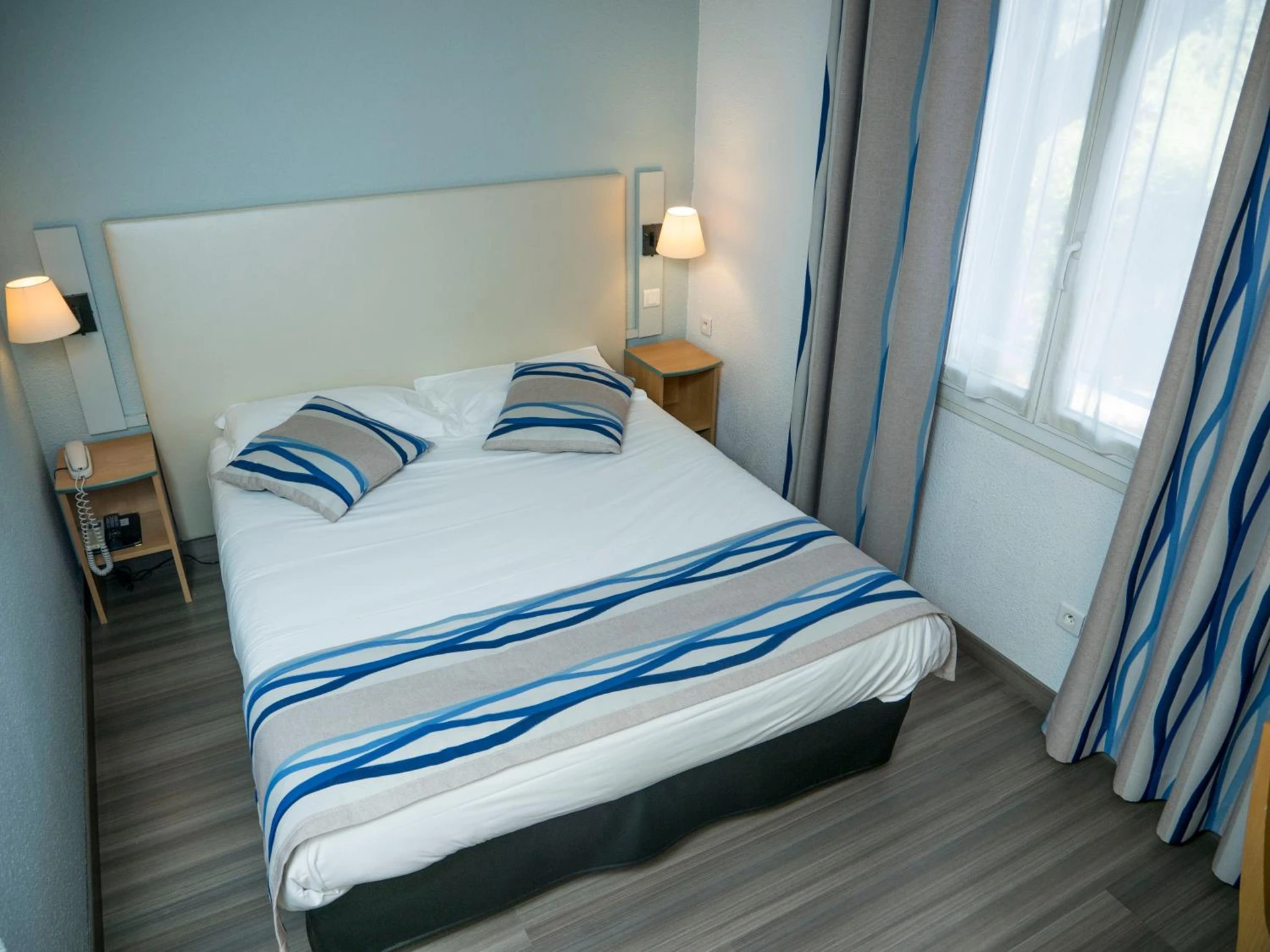 Chambre disponible pour un séminaire d'entreprise à Logis Hotel Restaurant Uzès Pont du Gard - Uzès