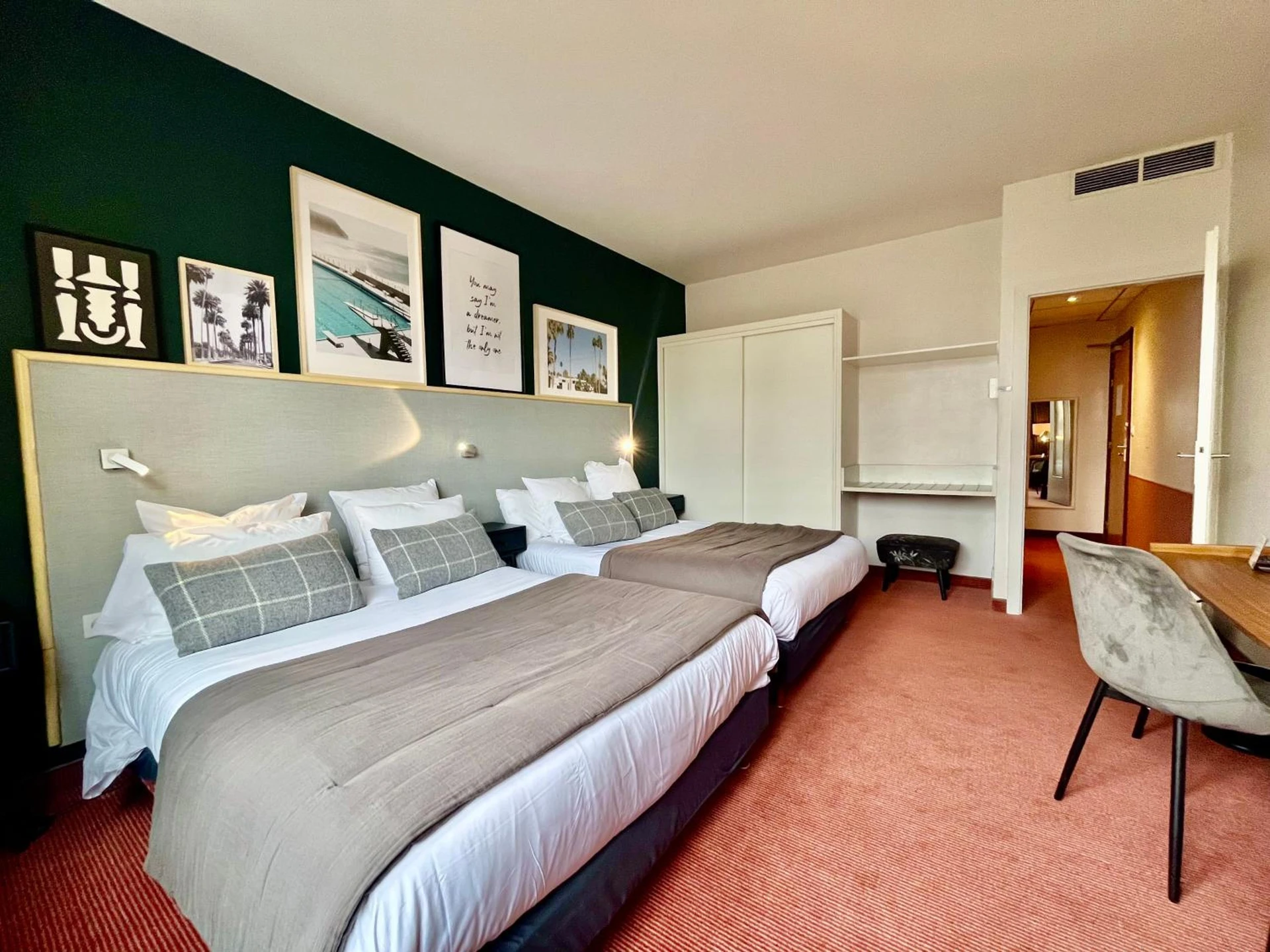 Chambre disponible pour un séminaire d'entreprise à Hôtel Restaurant Vaillant proche Europapark Rulantica - Sélestat