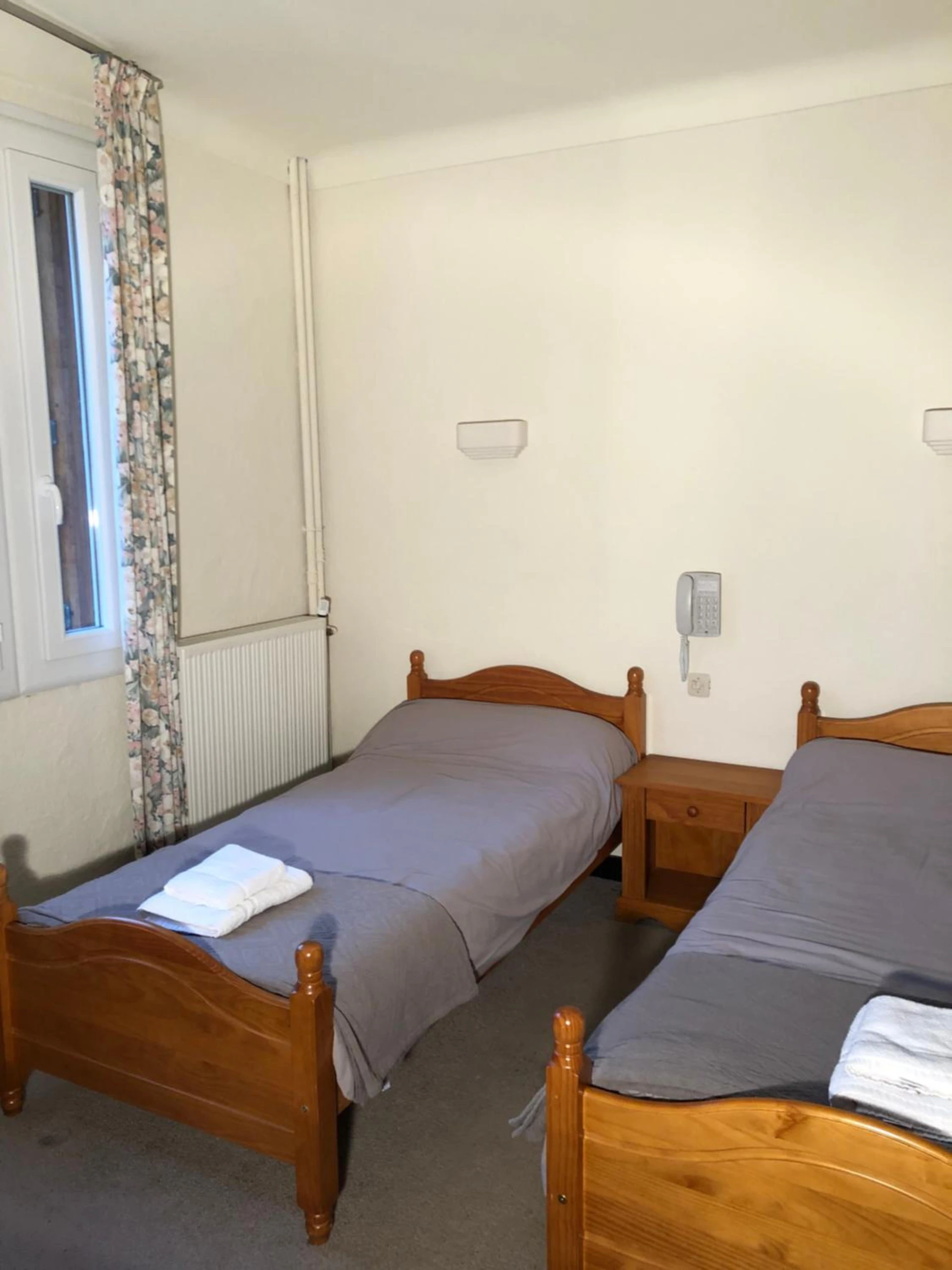 Magnifique chambre pour un séminaire d'entreprise à Hôtel Val Du Tech - Prats-de-Mollo-la-Preste