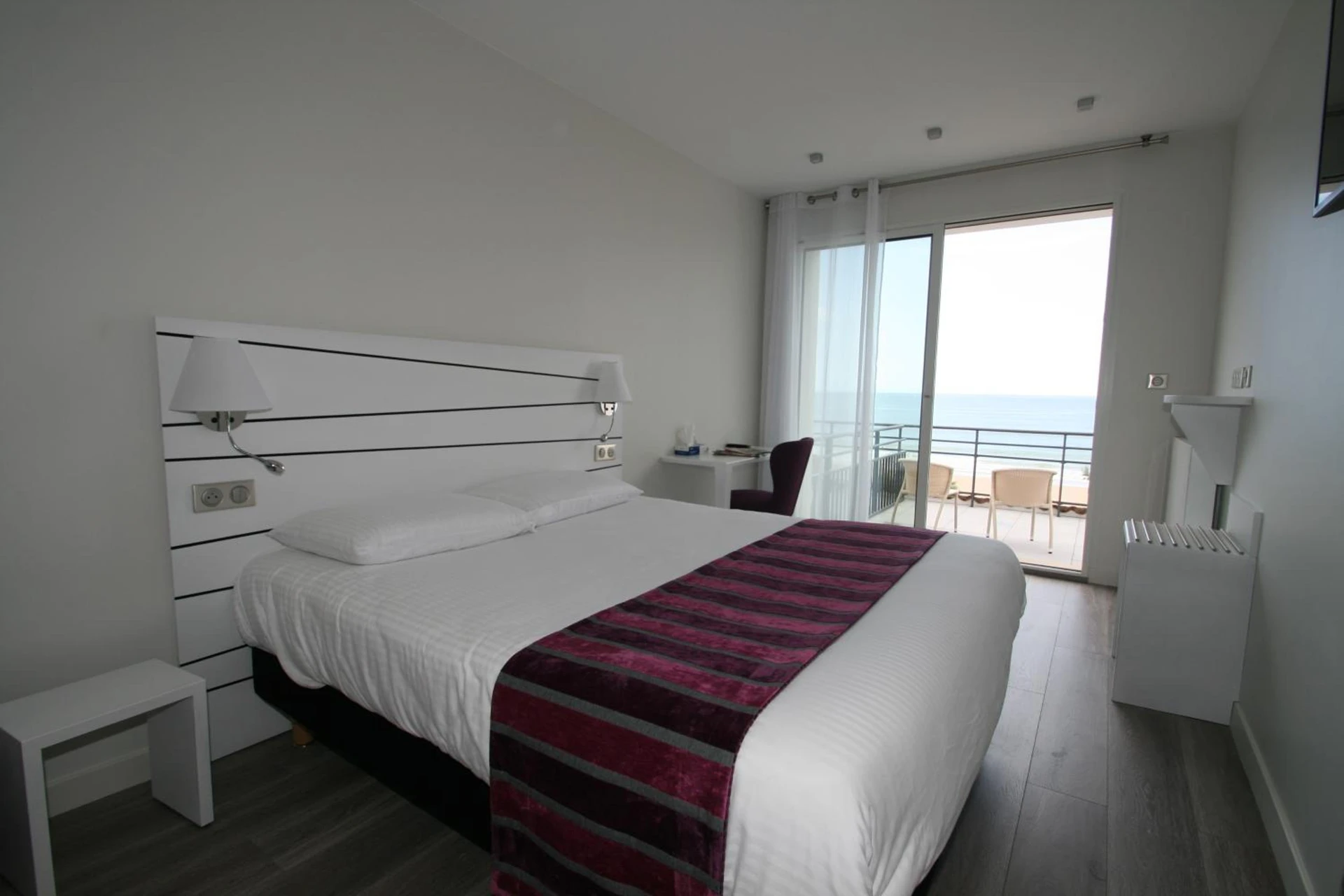 Chambre disponible pour un séminaire d'entreprise à Hôtel Valencia - Hendaye