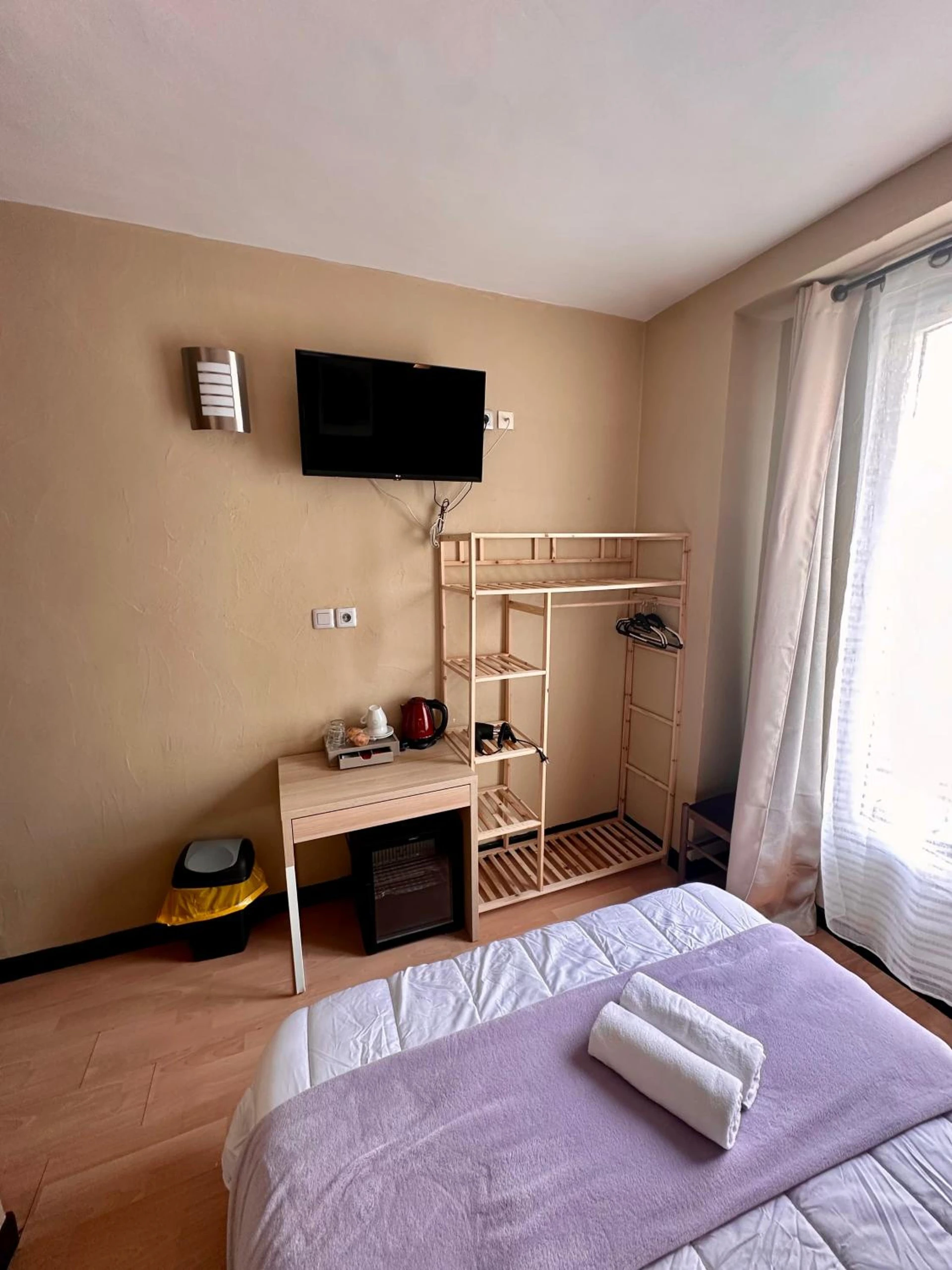 Chambre disponible pour un séminaire d'entreprise à Hotel Victor Hugo - Clamart