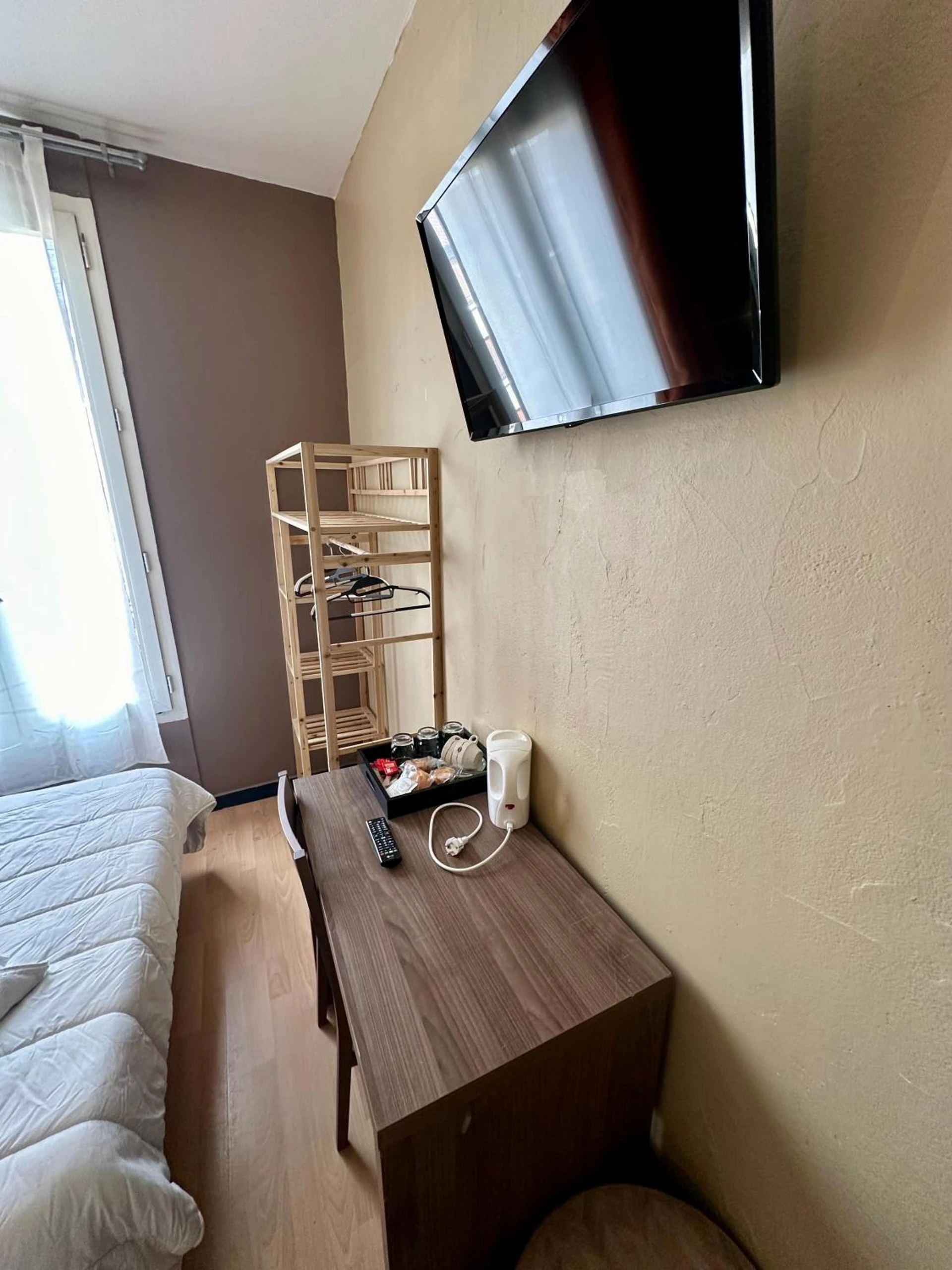 Chambre disponible pour un séminaire d'entreprise à Hotel Victor Hugo - Clamart