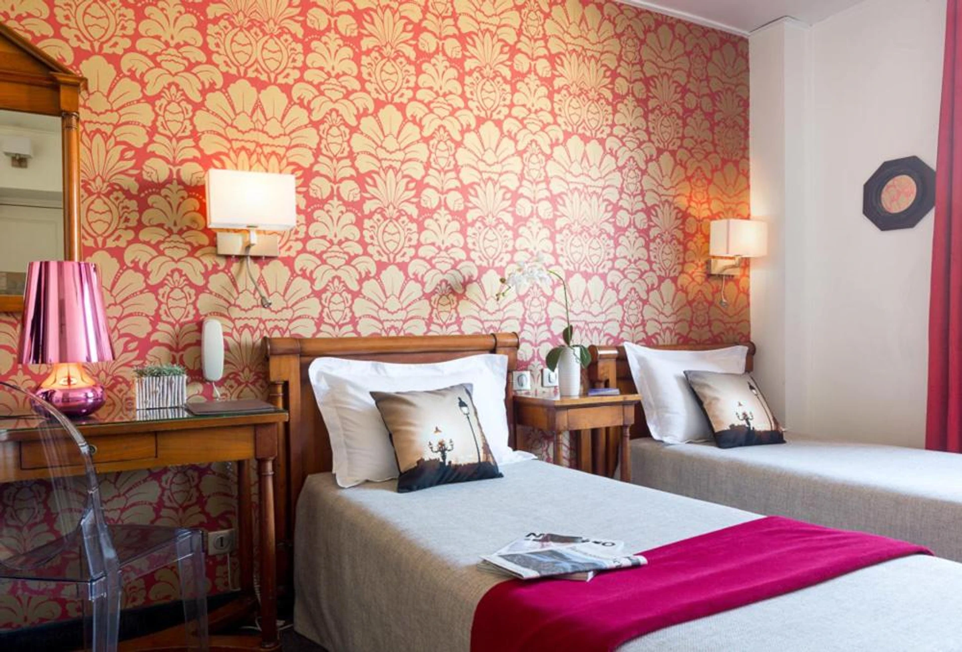 Chambre disponible pour un séminaire d'entreprise à Hôtel Victoria Châtelet - Paris