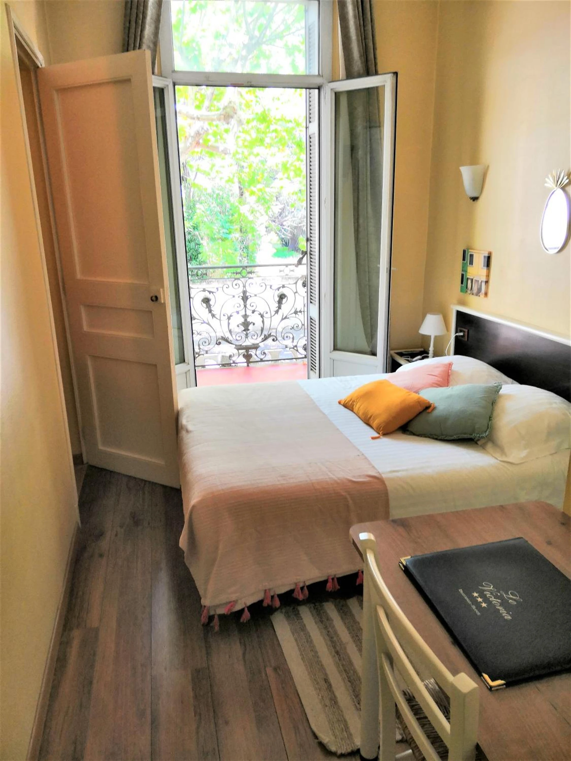 Organiser un séminaire d'entreprise : Hôtel Le Victoria à draguignan