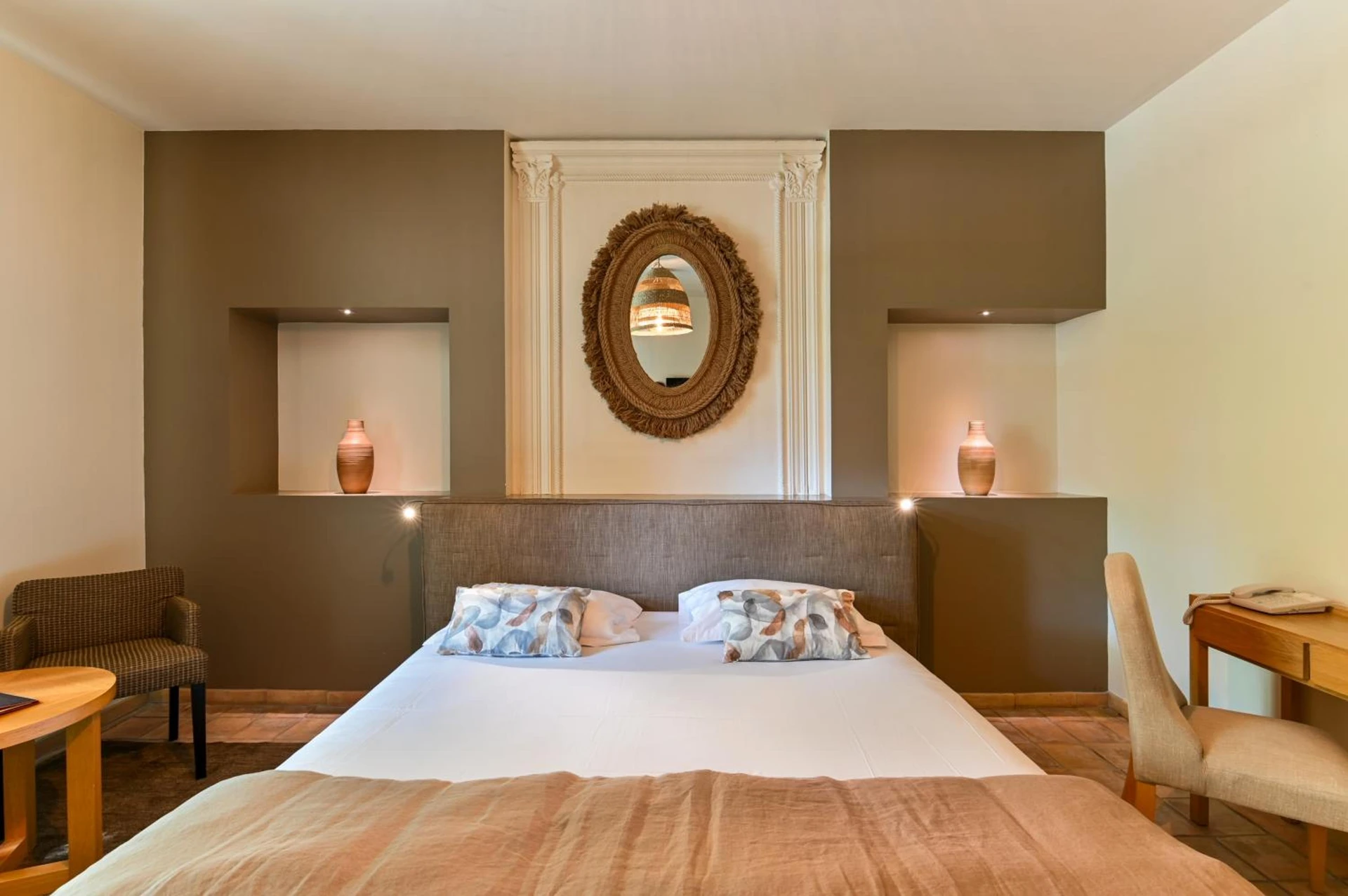 Magnifique chambre pour un séminaire d'entreprise à Villa Augusta - Saint-Paul-Trois-Châteaux