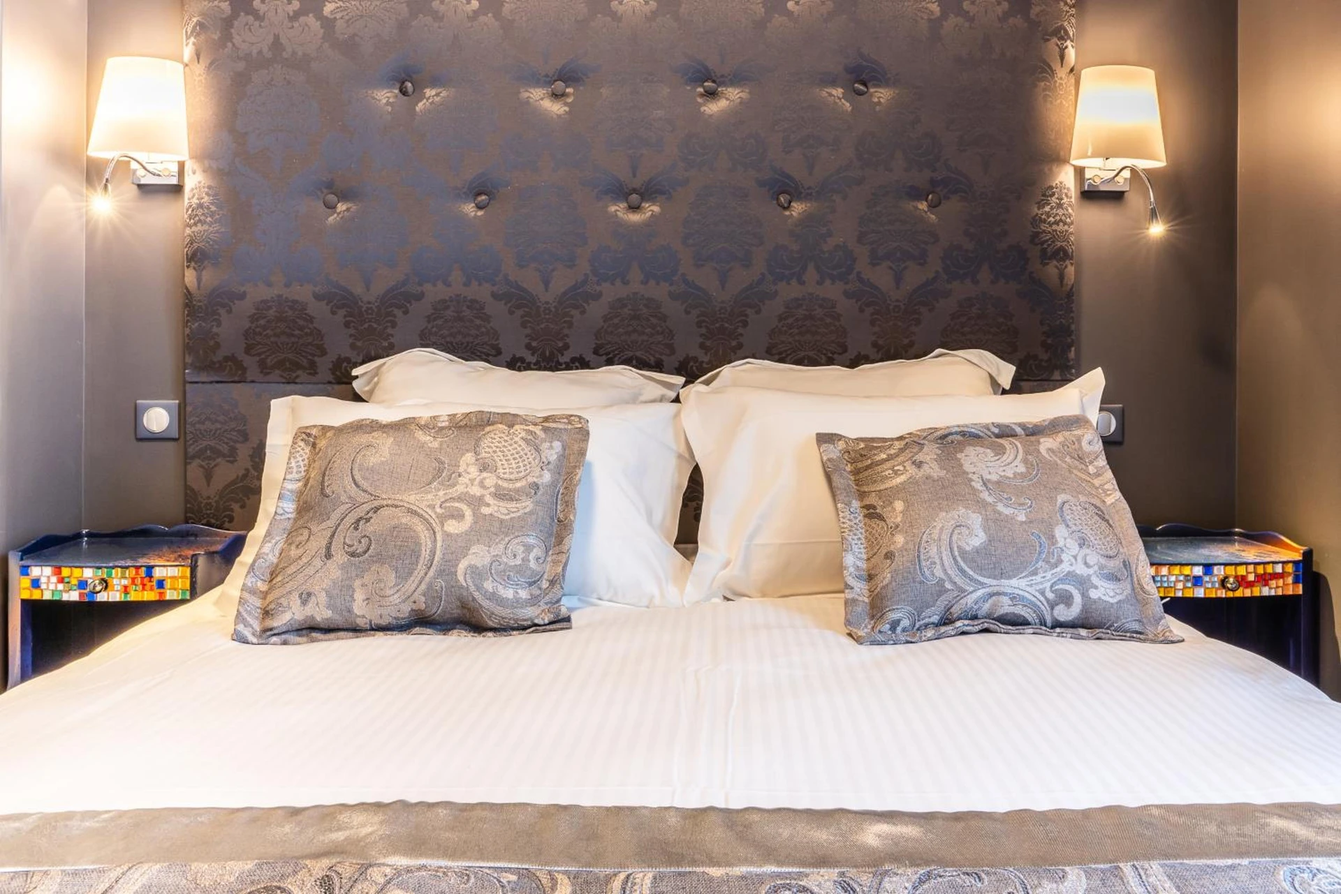 Chambre disponible pour un séminaire d'entreprise à BRIT HOTEL PRIVILEGE LISIEUX - La Villa des Arts - Lisieux