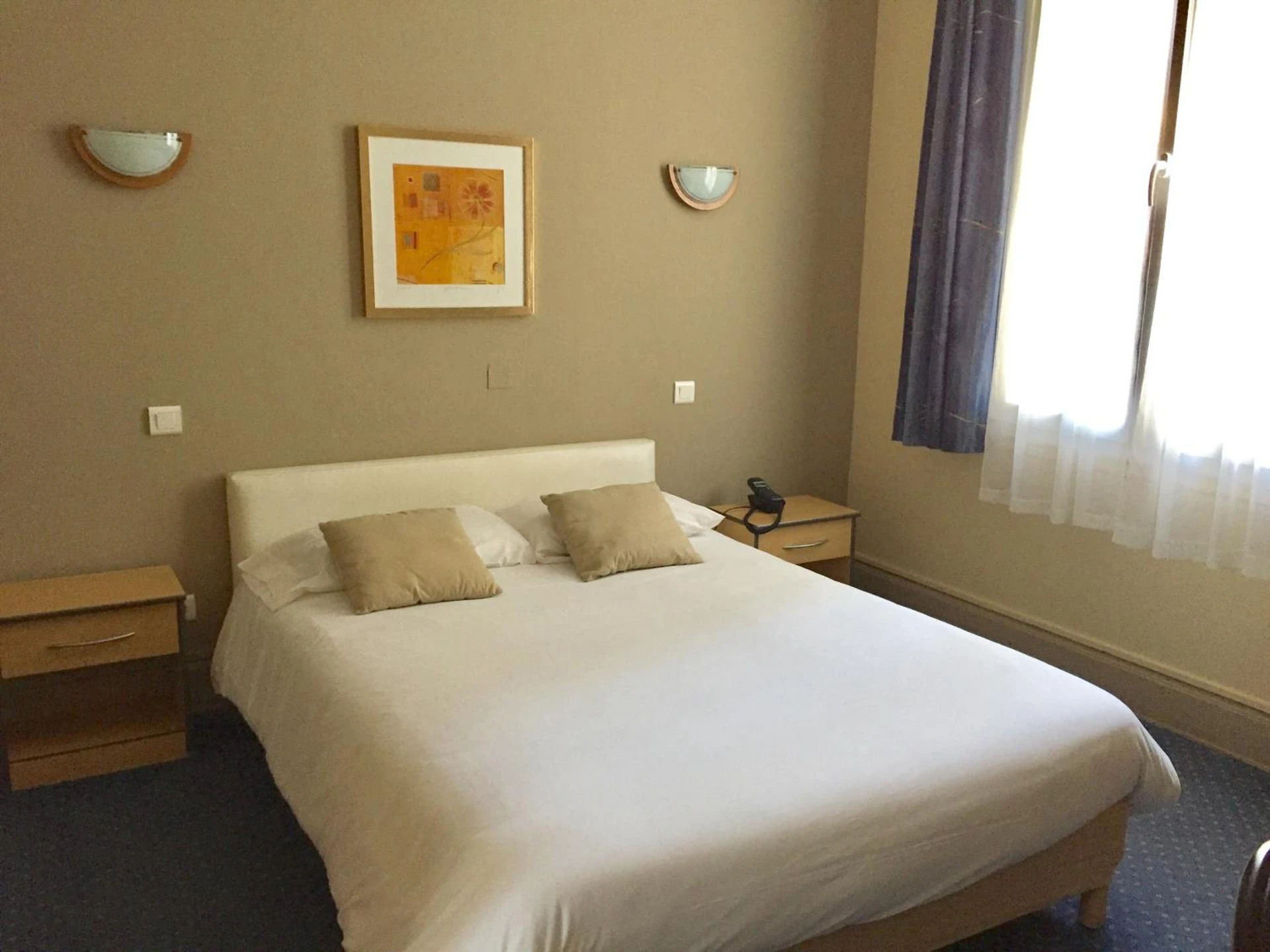 Chambre disponible pour un séminaire d'entreprise à Hôtel Villa Du Parc - Nevers