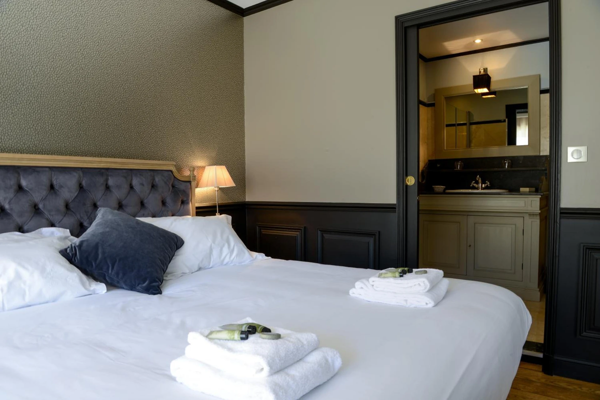 Chambre disponible pour un séminaire d'entreprise à Hôtel Villa-Lamartine - Arcachon