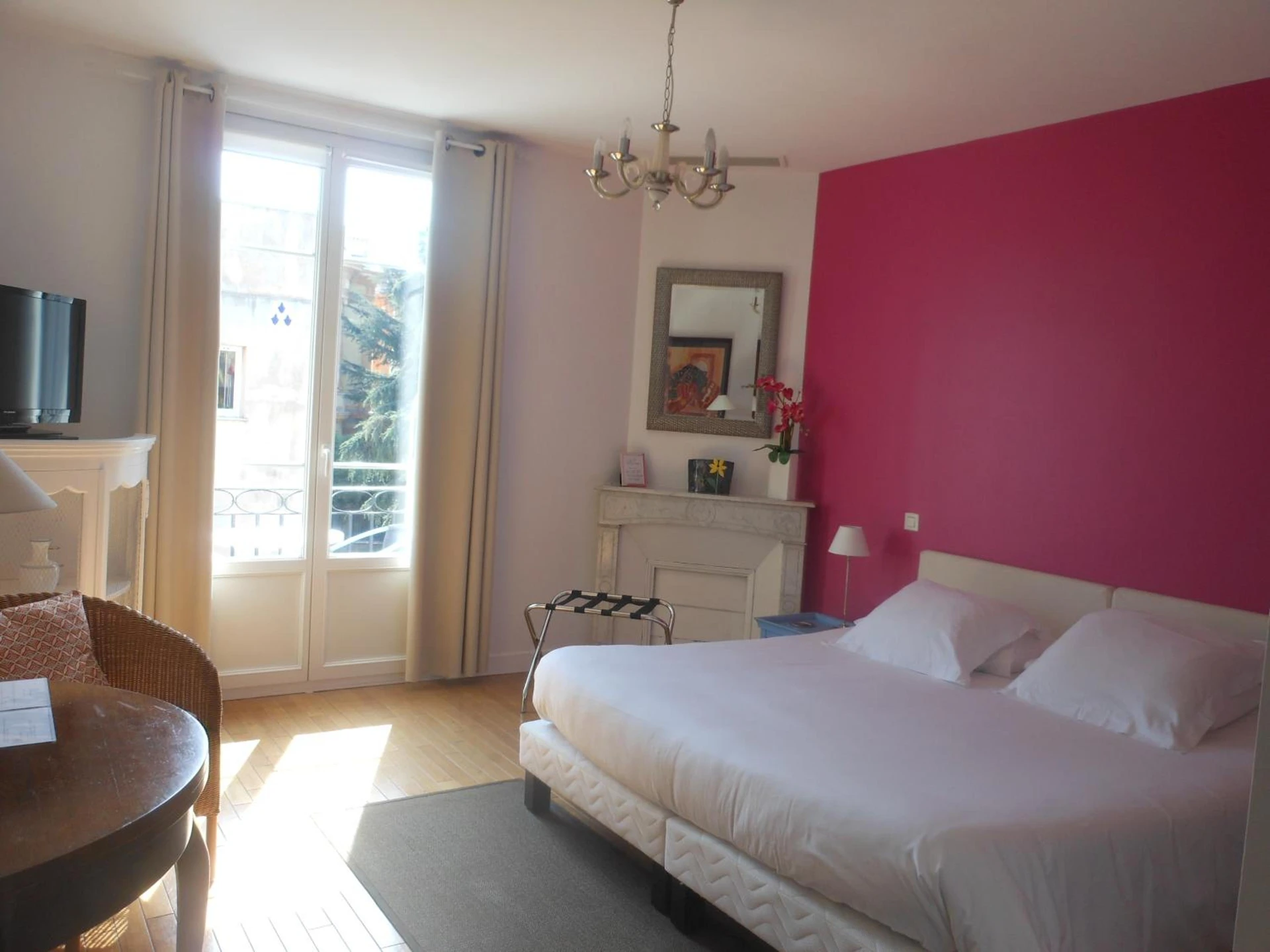 Chambre disponible pour un séminaire d'entreprise à Hotel Villa Les Cygnes - Nice