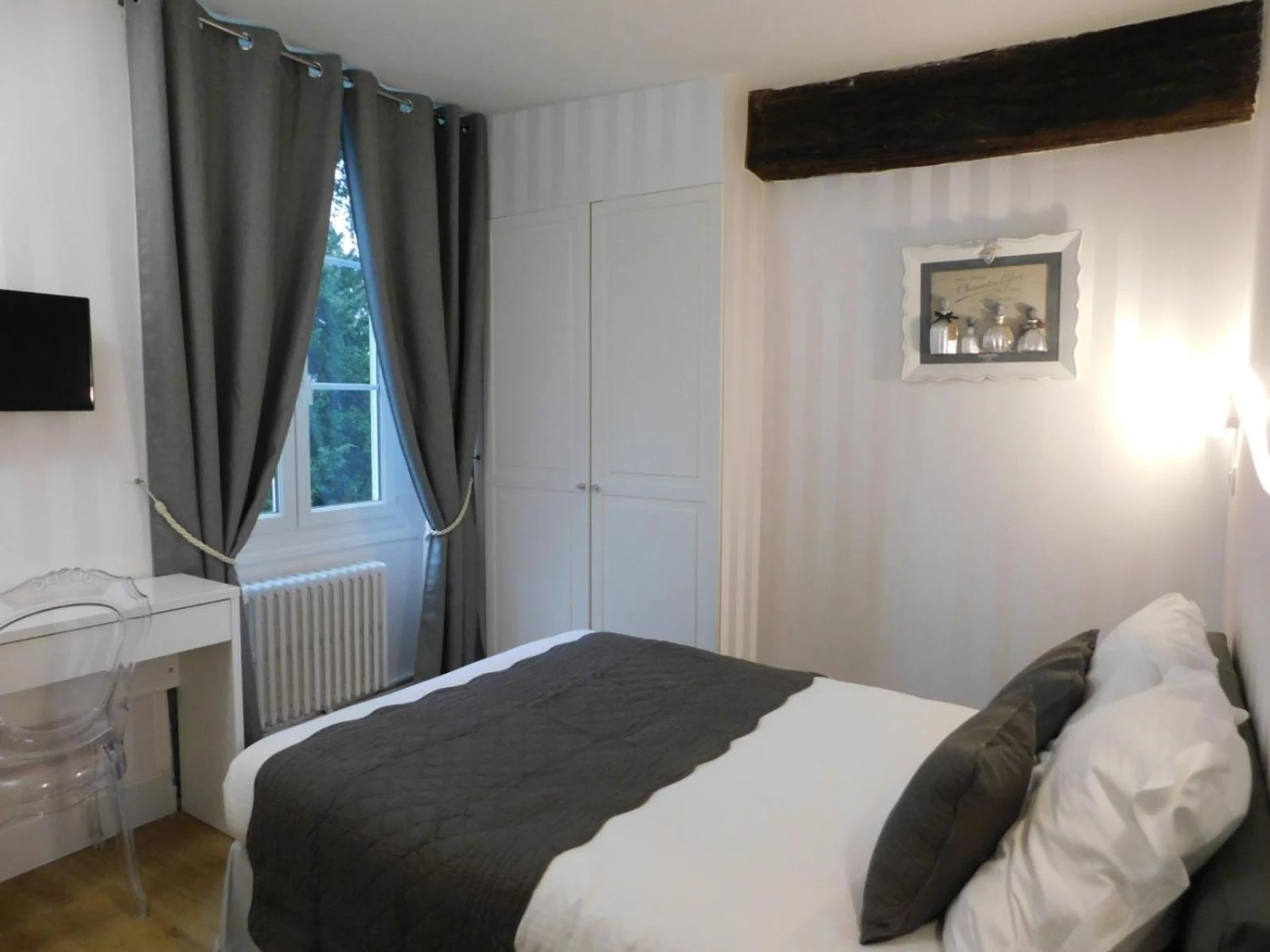 Chambre disponible pour un séminaire d'entreprise à Hotel La Villa Marjane - Saint-Jean-le-Blanc
