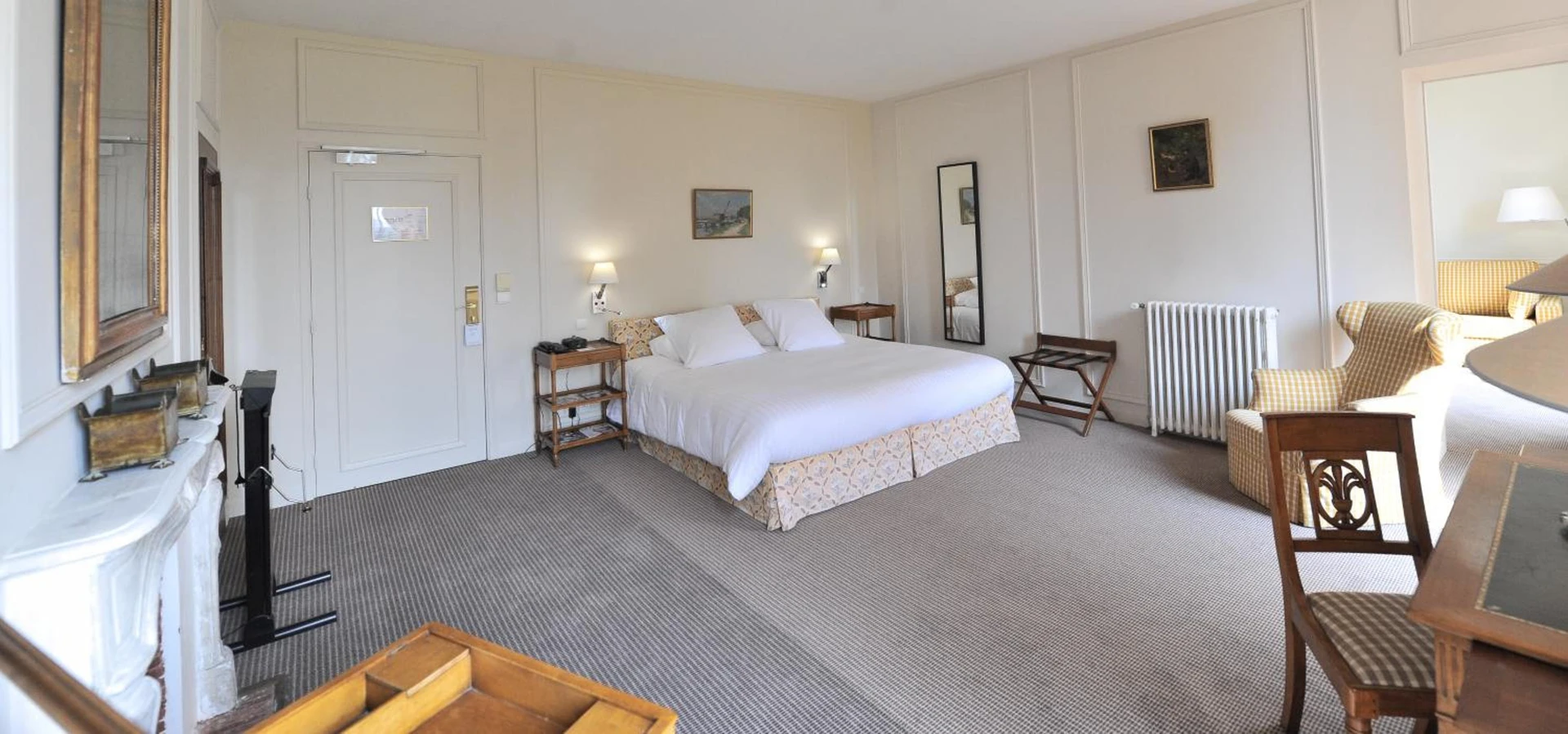 Chambre disponible pour un séminaire d'entreprise à Hôtel Villa Navarre - Pau