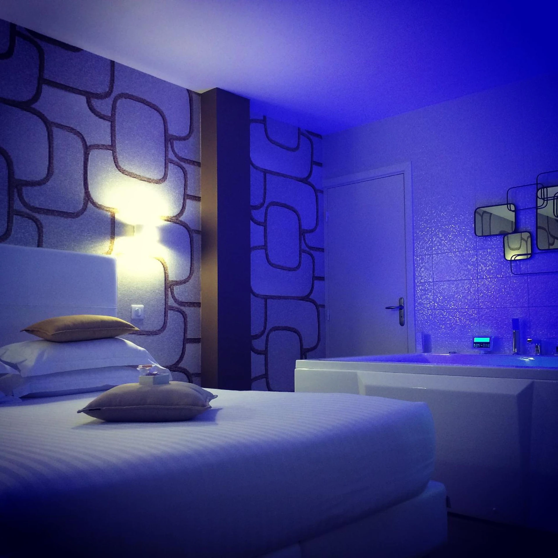 Chambre disponible pour un séminaire d'entreprise à Hotel Villa Rose - Nice