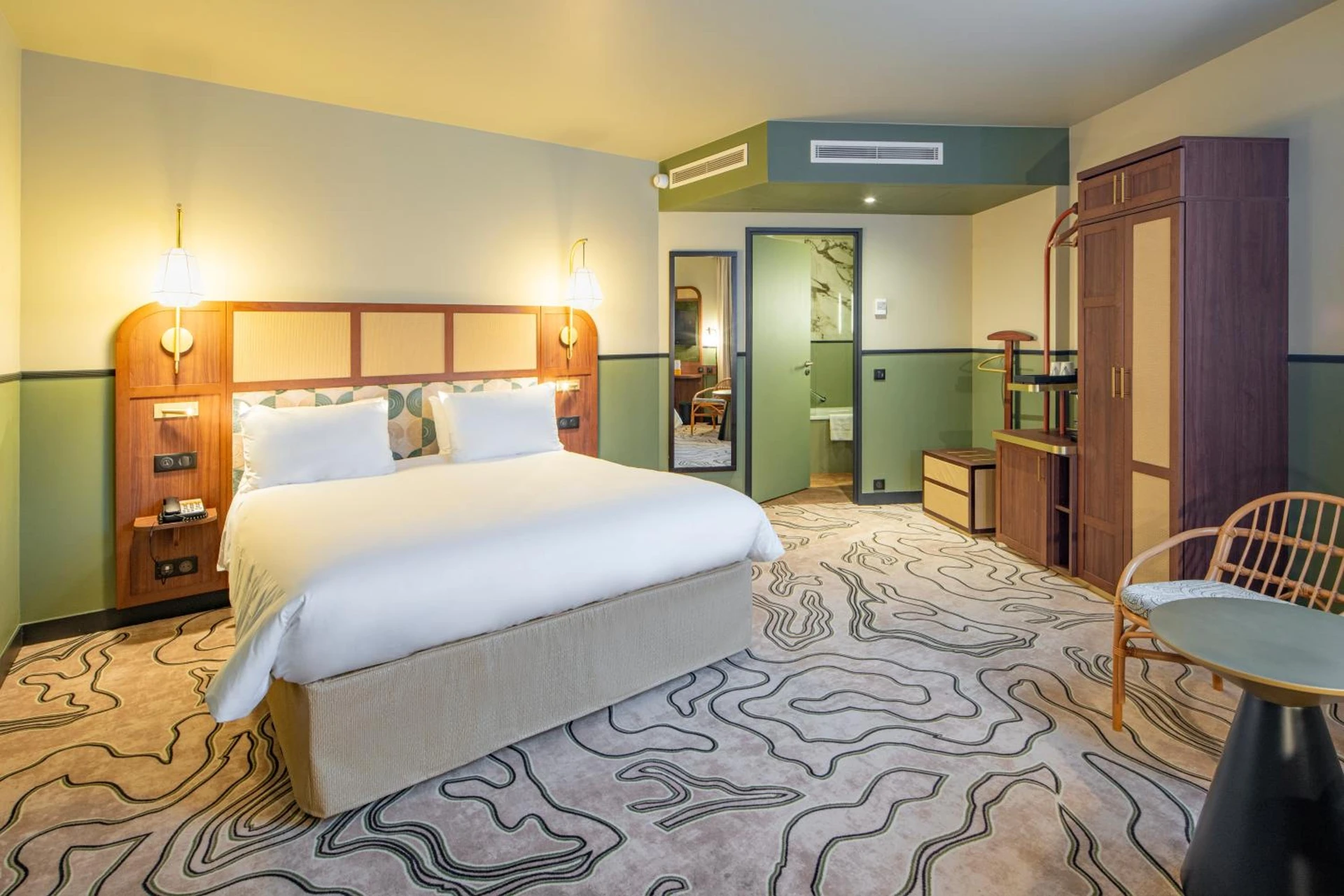 Magnifique chambre pour un séminaire d'entreprise à voco Paris - Porte de Clichy by IHG - Clichy