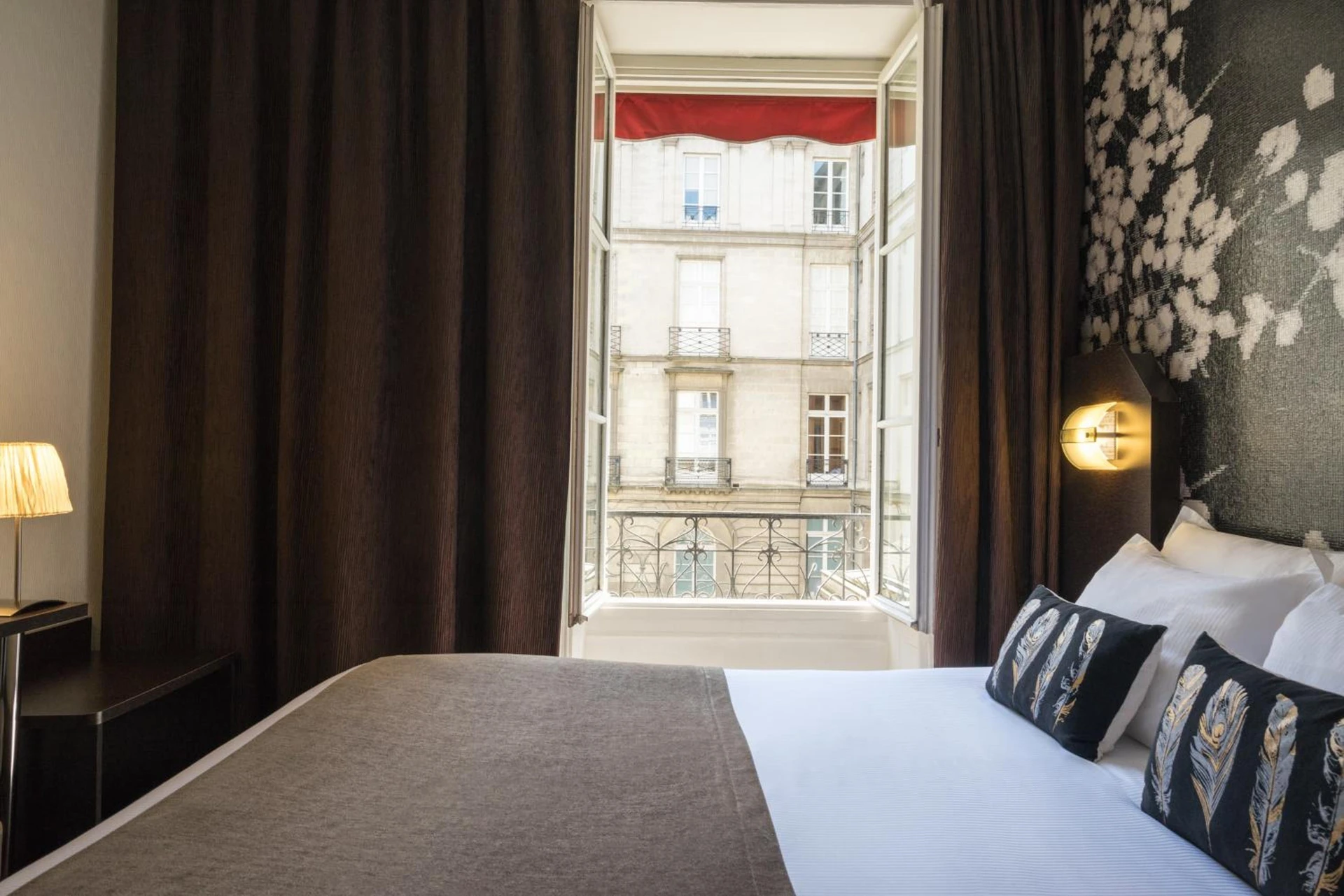 Magnifique chambre pour un séminaire d'entreprise à Hotel Voltaire Opera Nantes Centre - Nantes