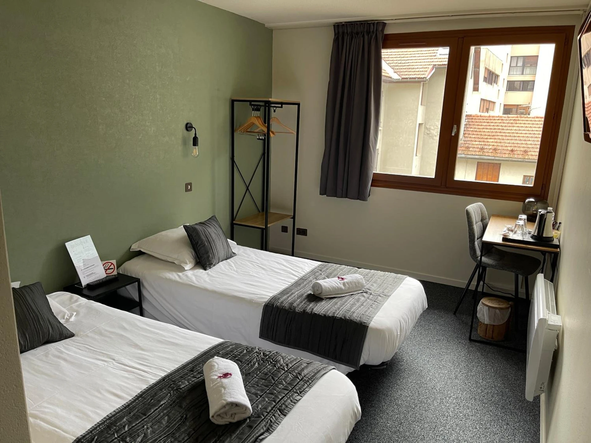 Chambre disponible pour un séminaire d'entreprise à Cit'Hôtel le Welcome - Moutiers