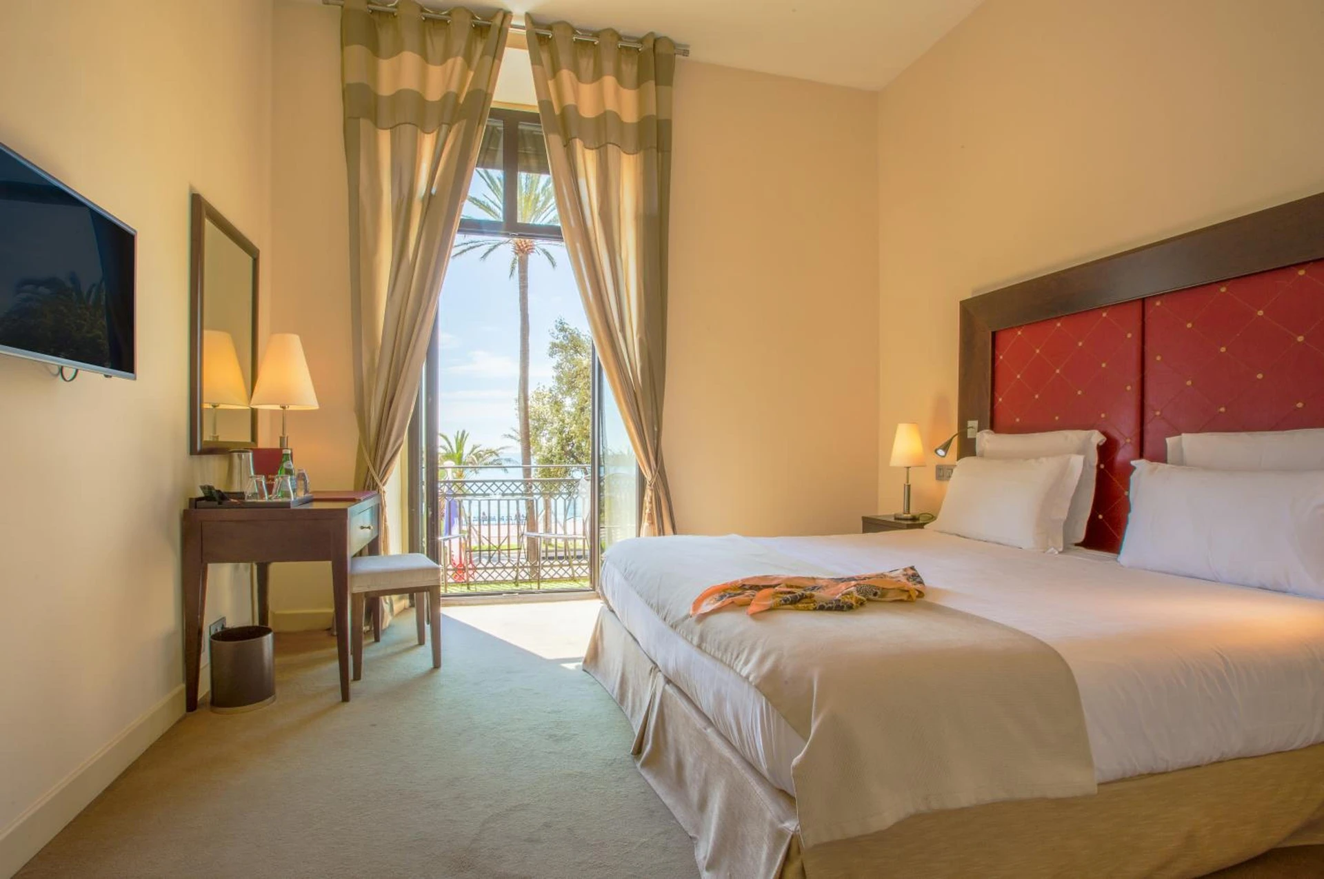 Magnifique chambre pour un séminaire d'entreprise à Westminster Hotel & Spa Nice - Nice