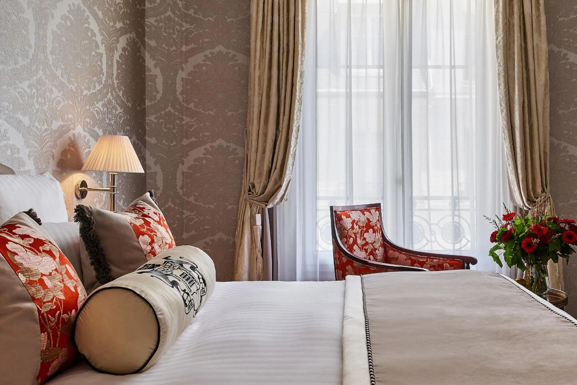 Magnifique chambre pour un séminaire d'entreprise à Hotel Westminster - Paris