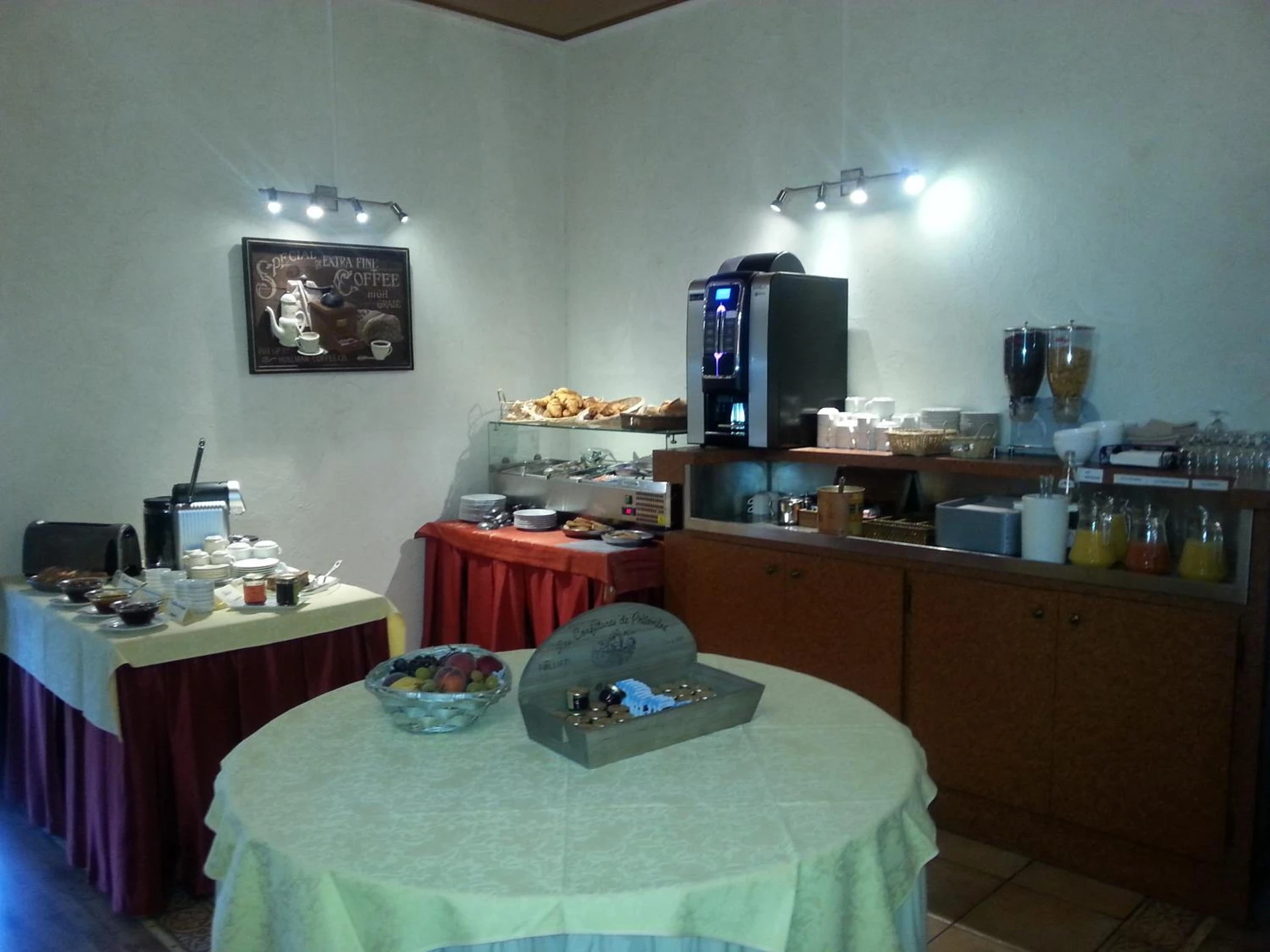 Organiser un séminaire d'entreprise : Hôtel restaurant LOGIS HOTELLERIE DE BALAJAN à vic-la-gardiole