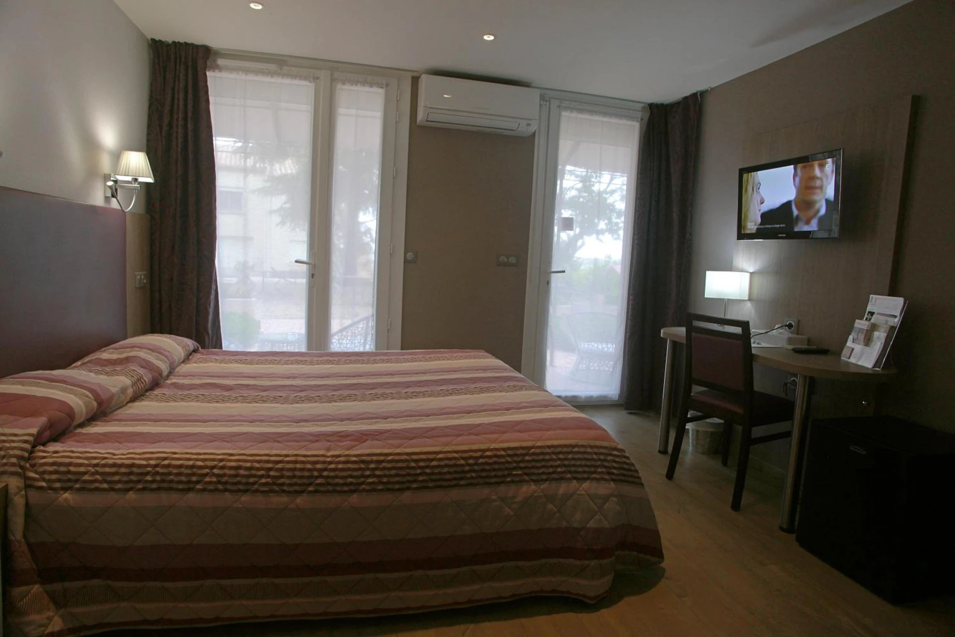 Chambre disponible pour un séminaire d'entreprise à Hôtel restaurant LOGIS HOTELLERIE DE BALAJAN - Vic-la-Gardiole