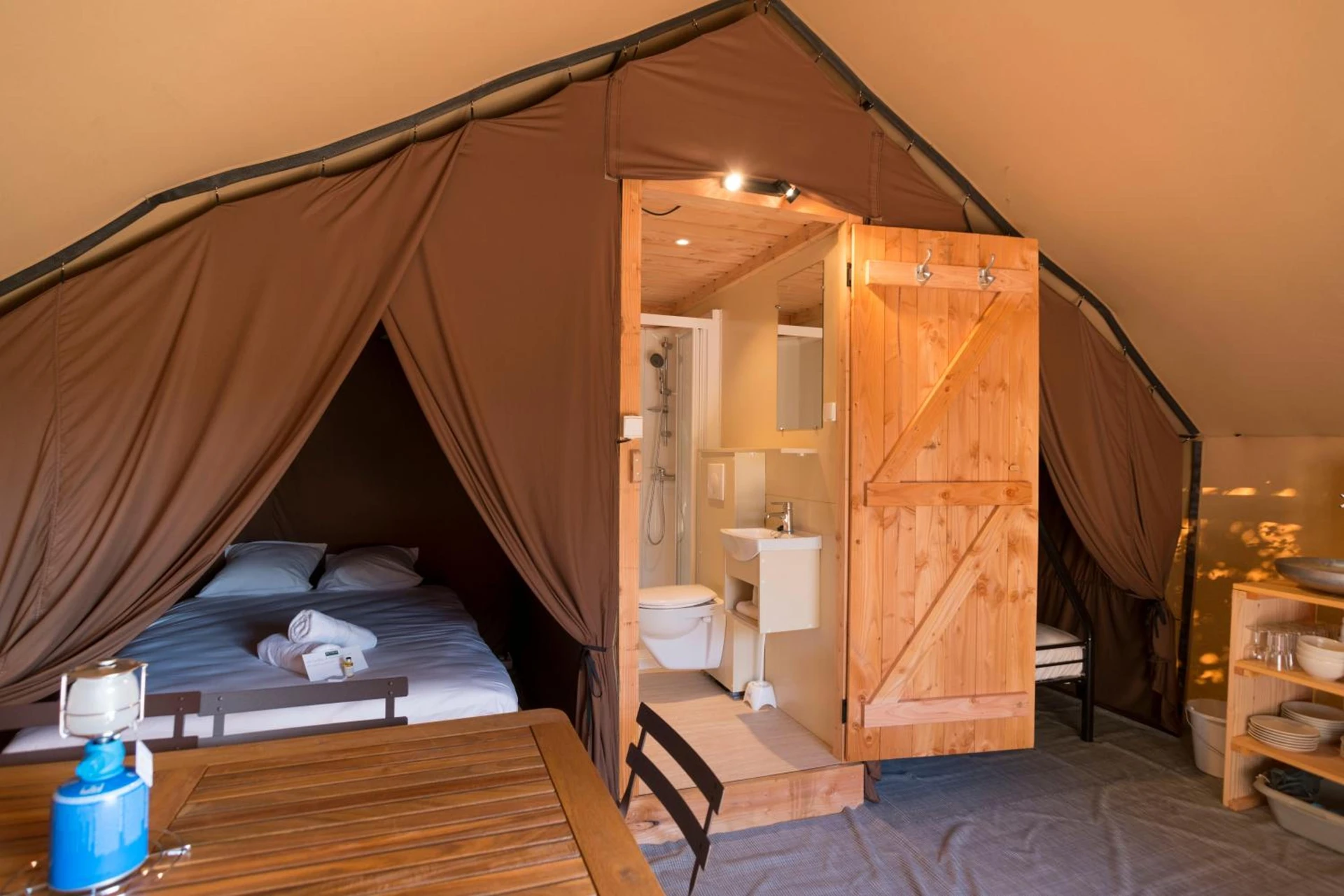 Magnifique chambre pour un séminaire d'entreprise à Village Huttopia Lanmary - Antonne-et-Trigonant