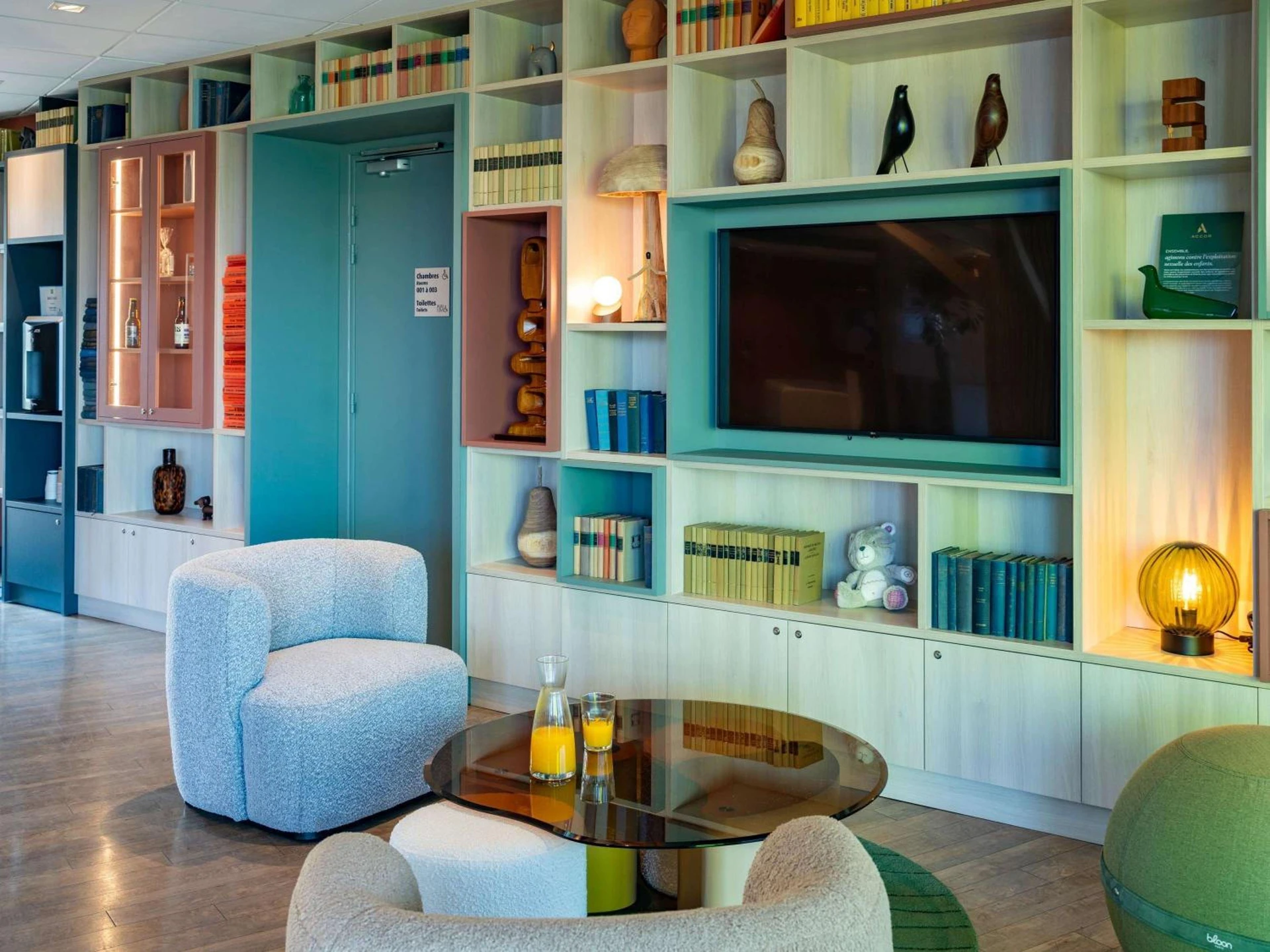 Ambiance de travail pour séminaire d'entreprise à ibis Styles Guéret - Guéret