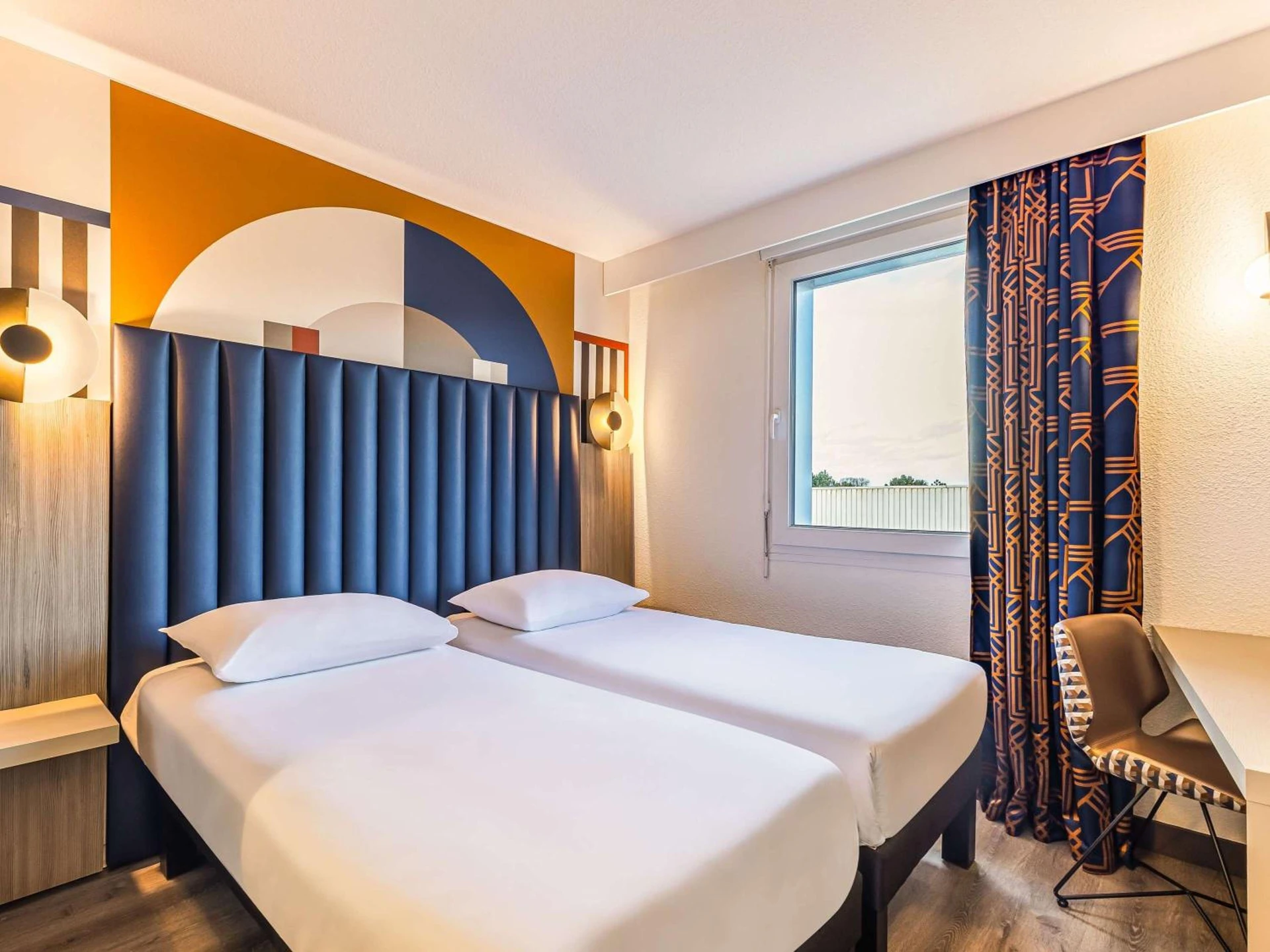 Chambre disponible pour un séminaire d'entreprise à ibis Styles Saint-Quentin - Saint-Quentin