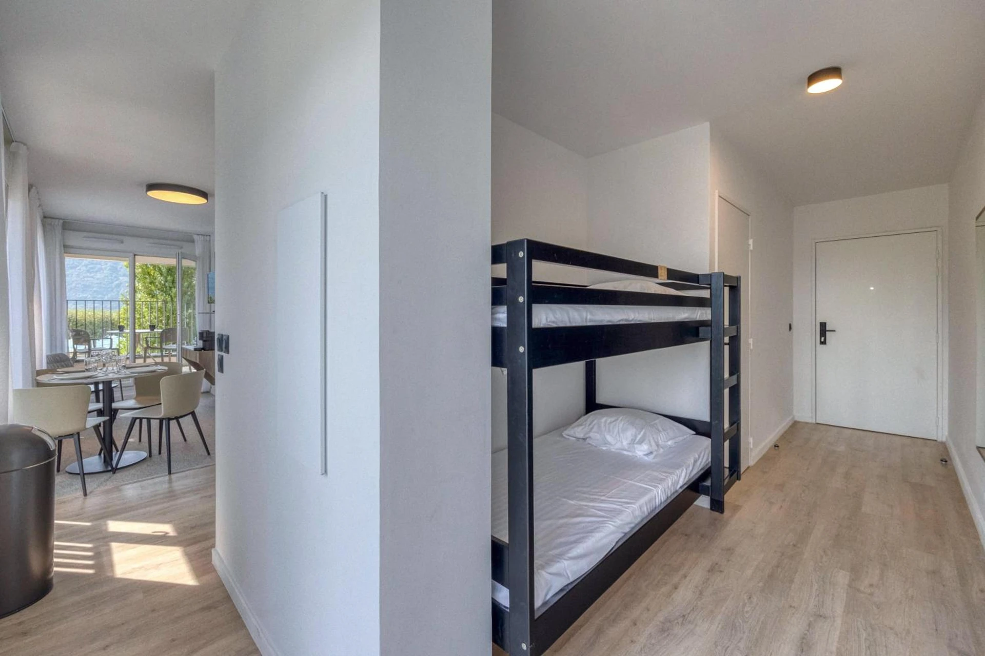 Chambre disponible pour un séminaire d'entreprise à KOSY APPART'HÔTELS - Résidence du Lac - Aix-les-Bains