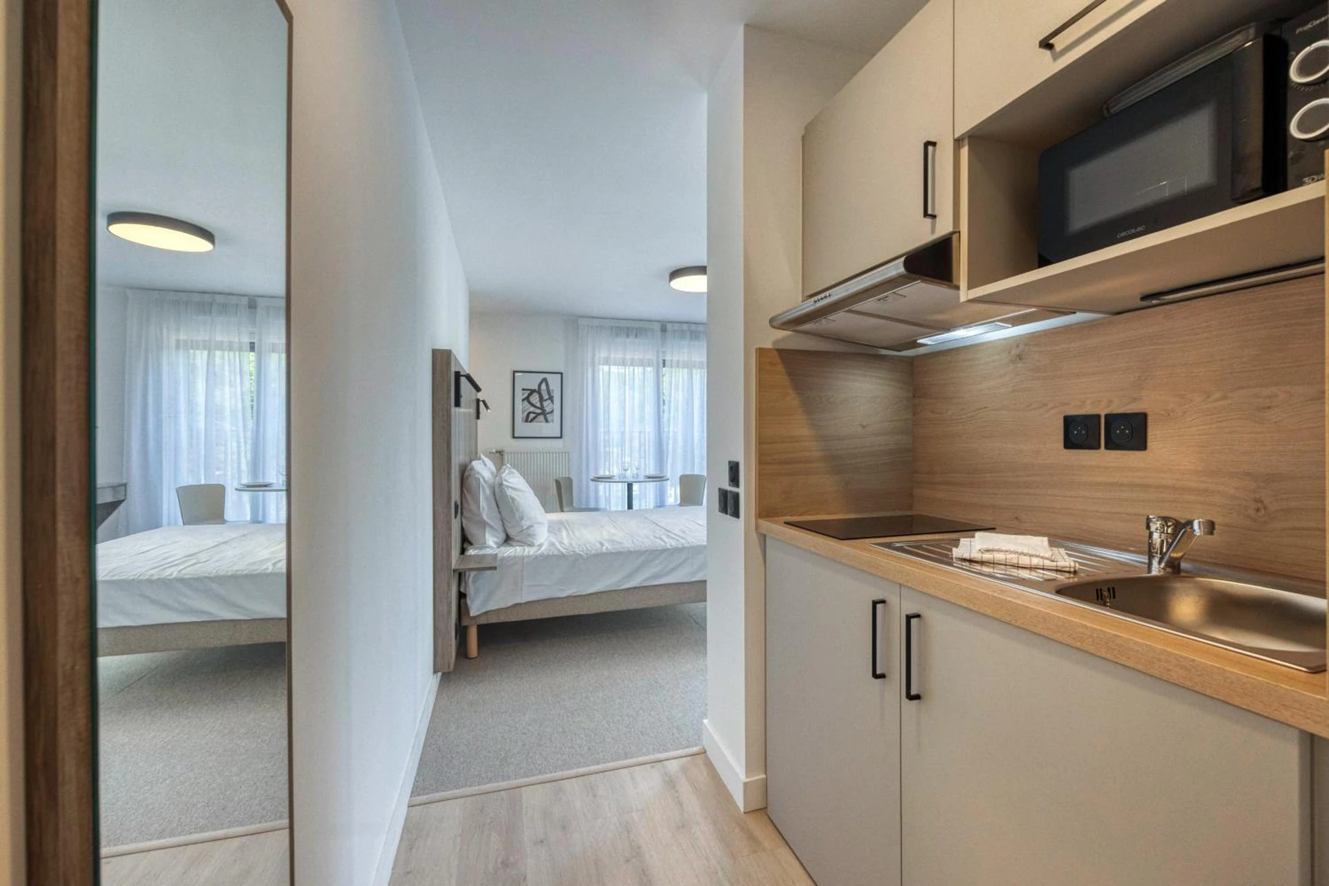 Magnifique chambre pour un séminaire d'entreprise à KOSY APPART'HÔTELS - Résidence du Lac - Aix-les-Bains