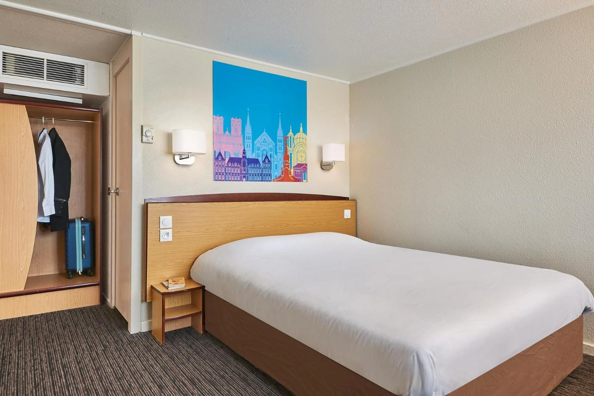 Chambre disponible pour un séminaire d'entreprise à Kyriad Direct Haguenau - Haguenau