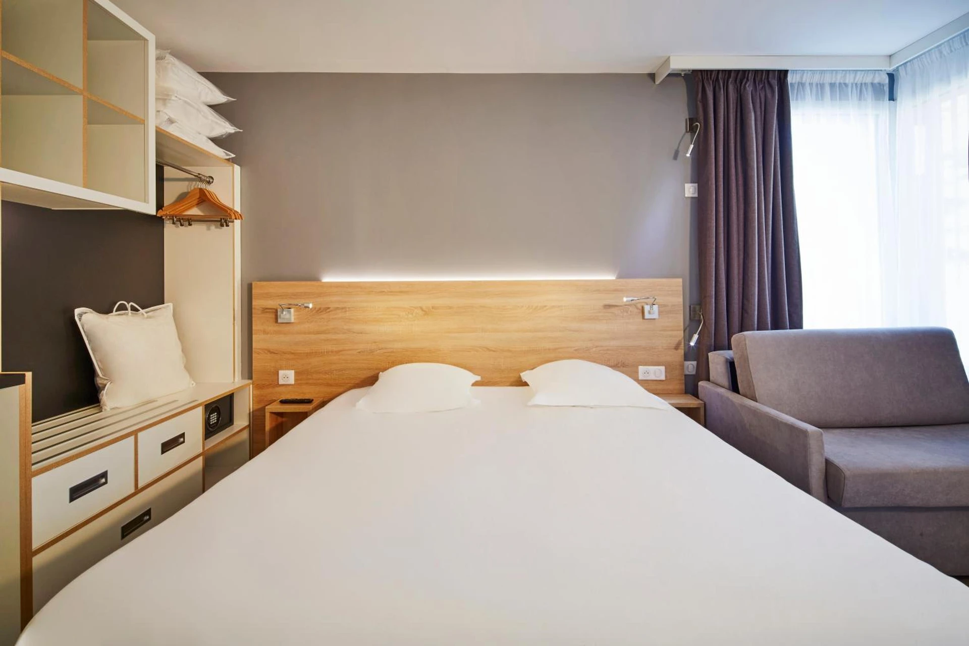 Chambre disponible pour un séminaire d'entreprise à Kyriad Résidence Cabriès - Plan de Campagne - Cabriès