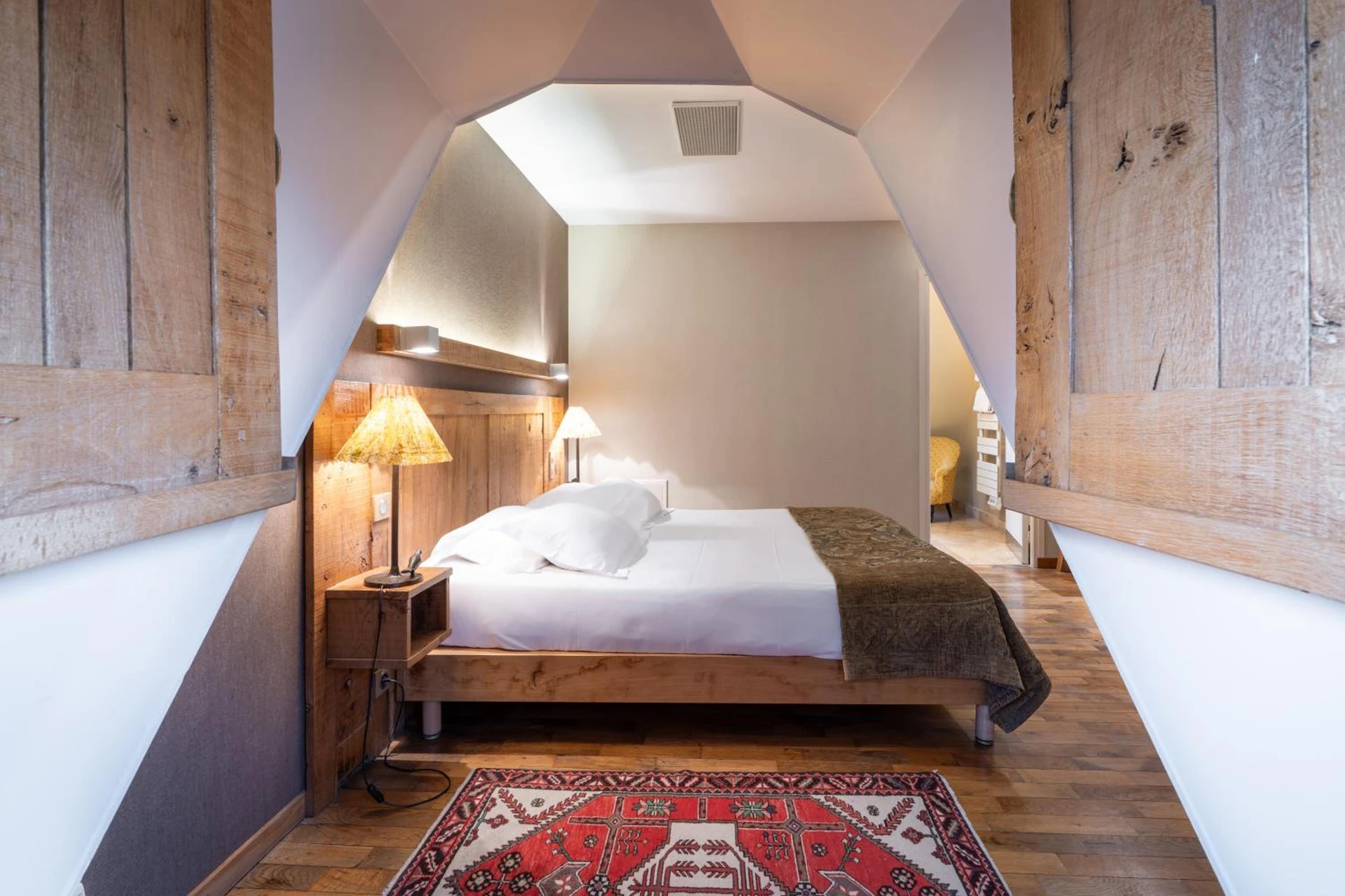Chambre disponible pour un séminaire d'entreprise à L'Absinthe Hotel - Honfleur