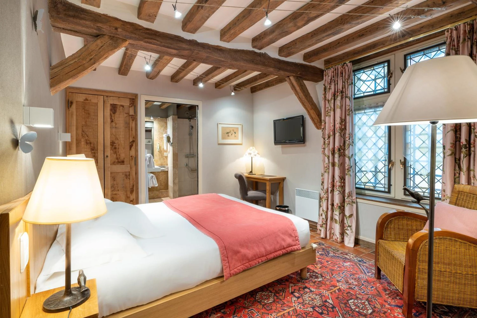 Magnifique chambre pour un séminaire d'entreprise à L'Absinthe Hotel - Honfleur