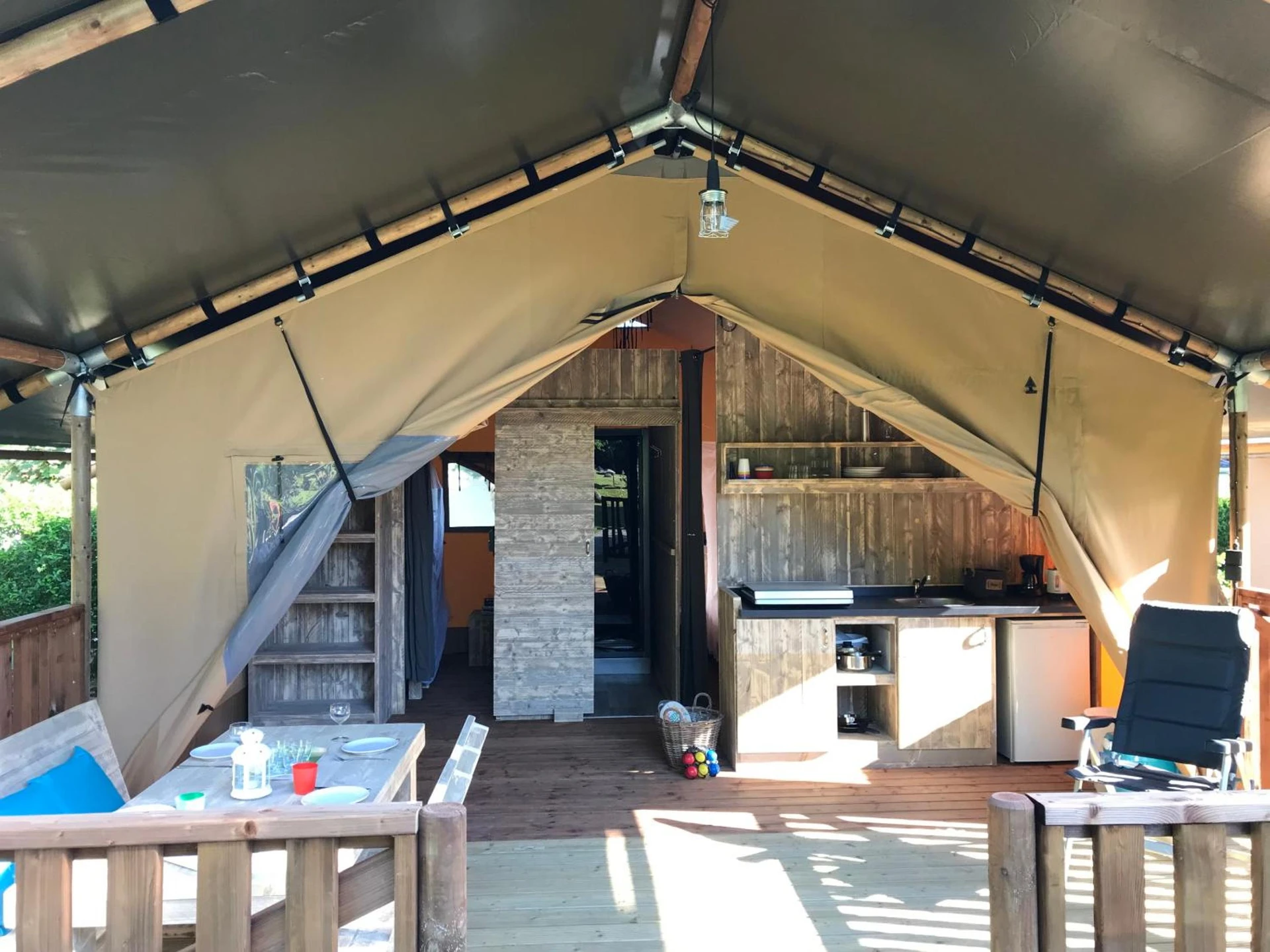 Chambre à Safaritent Glamping L'Ardechois - Organiser un séminaire d'entreprise à Gluiras