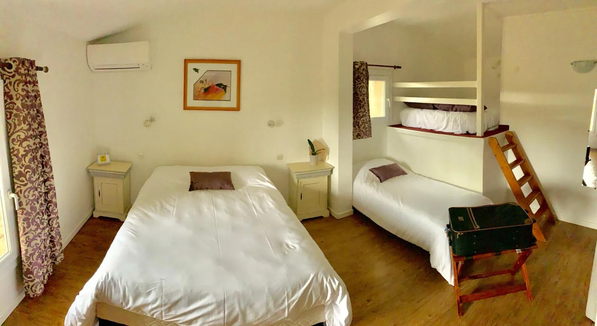 Chambre à Logis Hotel Restaurant L' Auberge Cigaloise - Organiser un séminaire d'entreprise à Saint-Hippolyte-du-Fort