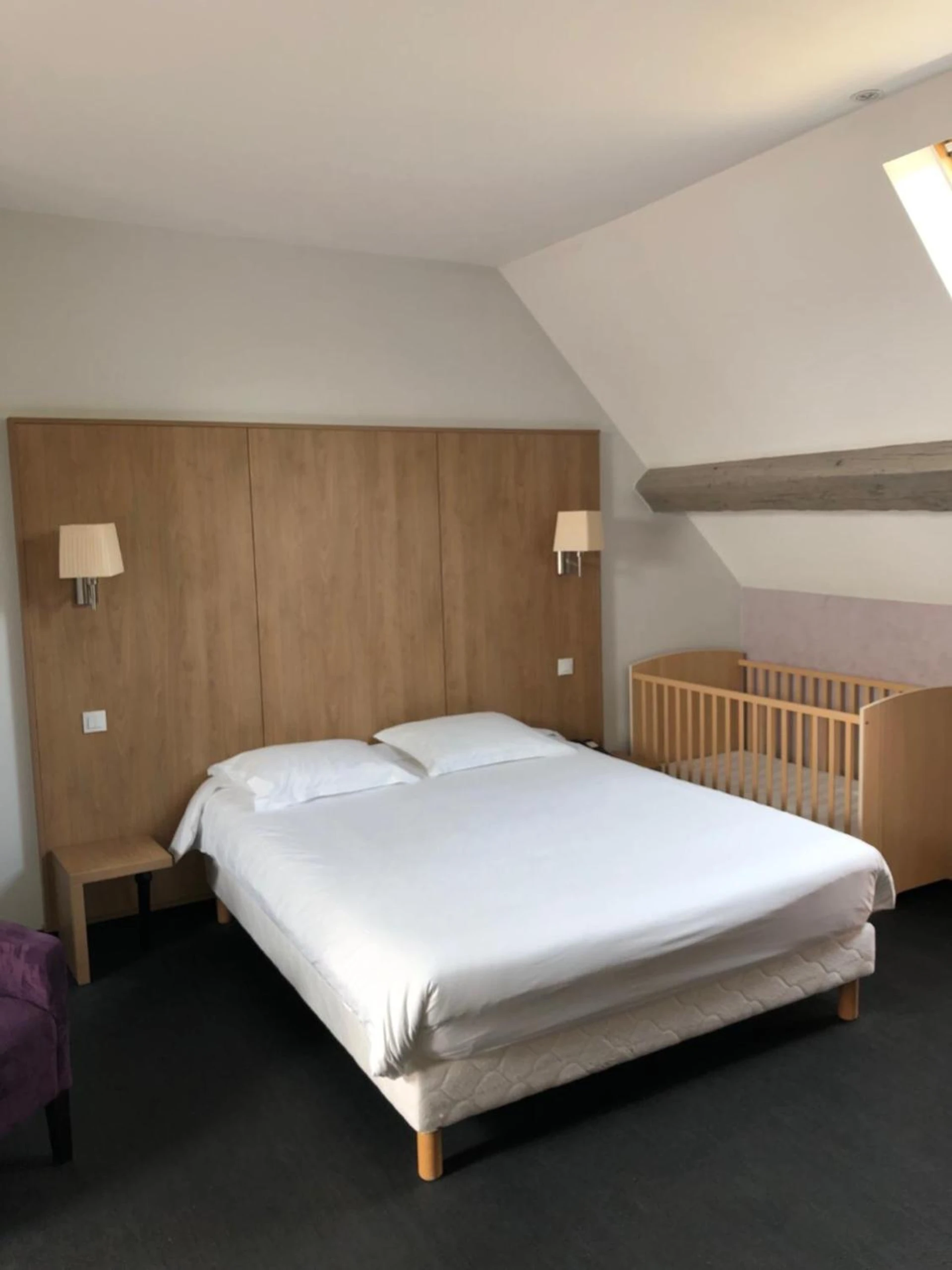 Chambre disponible pour un séminaire d'entreprise à Logis L'Hôtel D'Arc - Arc-sur-Tille