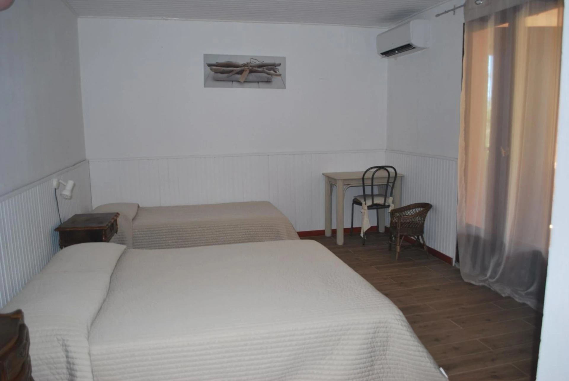 Chambre disponible pour un séminaire d'entreprise à L Incantu - Galéria