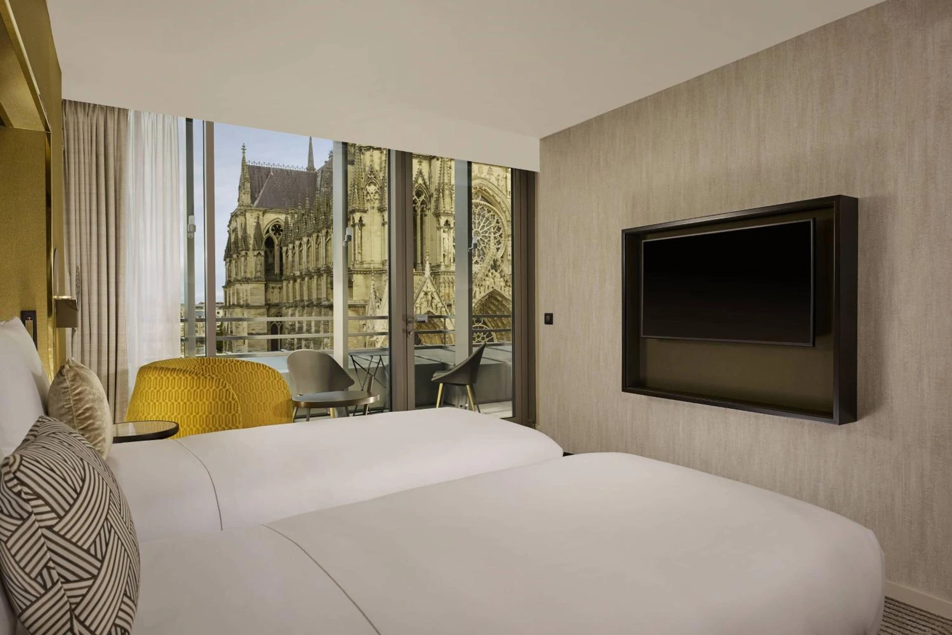 Chambre disponible pour un séminaire d'entreprise à La Caserne Chanzy Hotel & Spa, Autograph Collection - Reims