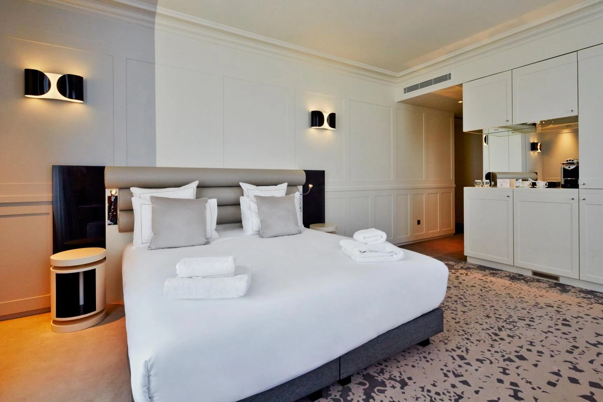 Chambre disponible pour un séminaire d'entreprise à La Licorne Hotel & Spa Troyes MGallery - Troyes